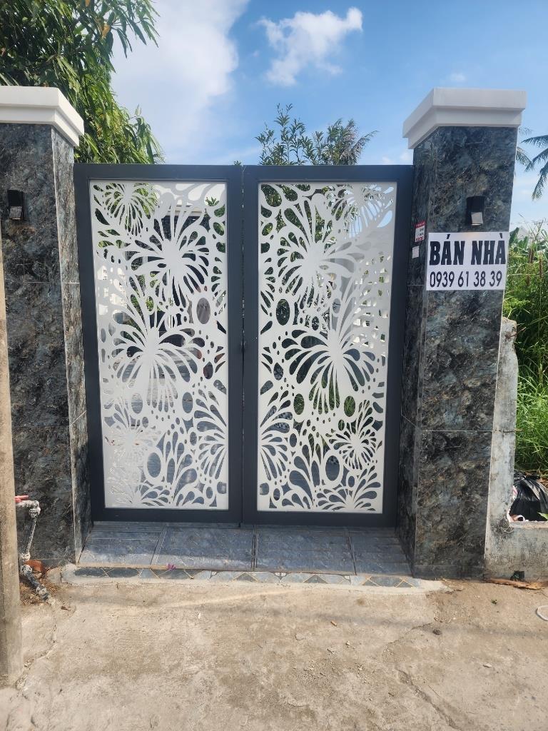 Bán gấp nhà shr 83 m2, mặt tiền 5m tại Xã Mỹ Lộc - Cần Giuộc - Long An, giá 1,85 tỷ