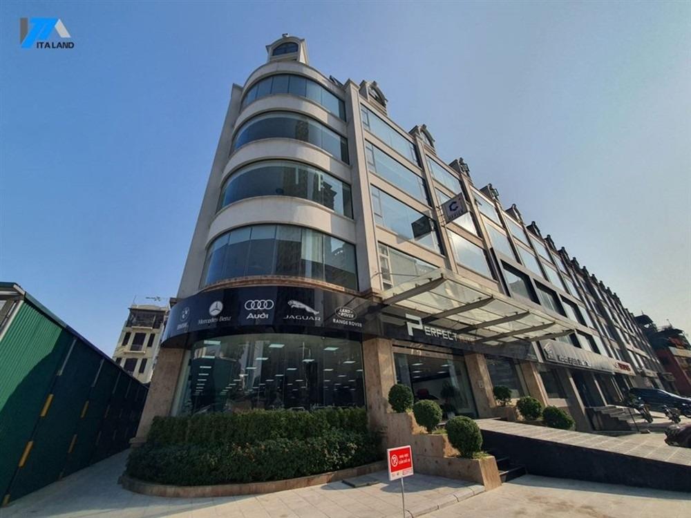 Cho thuê nhà mặt phố tại Phường Dịch Vọng - Cầu Giấy - Hà Nội, 470 m2, giá rẻ