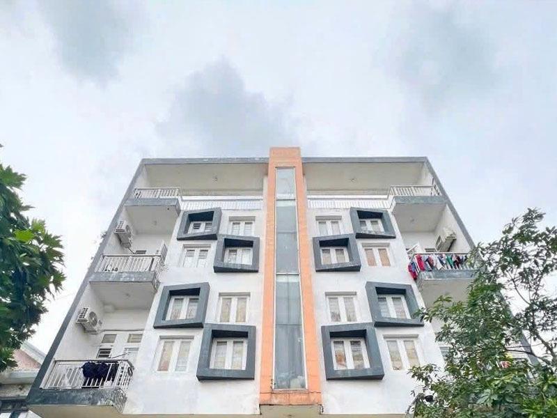 Bán nhà mặt phố đẹp 350 m2 tại Đường Quốc Lộ 13 - Hiệp Bình Phước - Thủ Đức, giá 38 tỷ