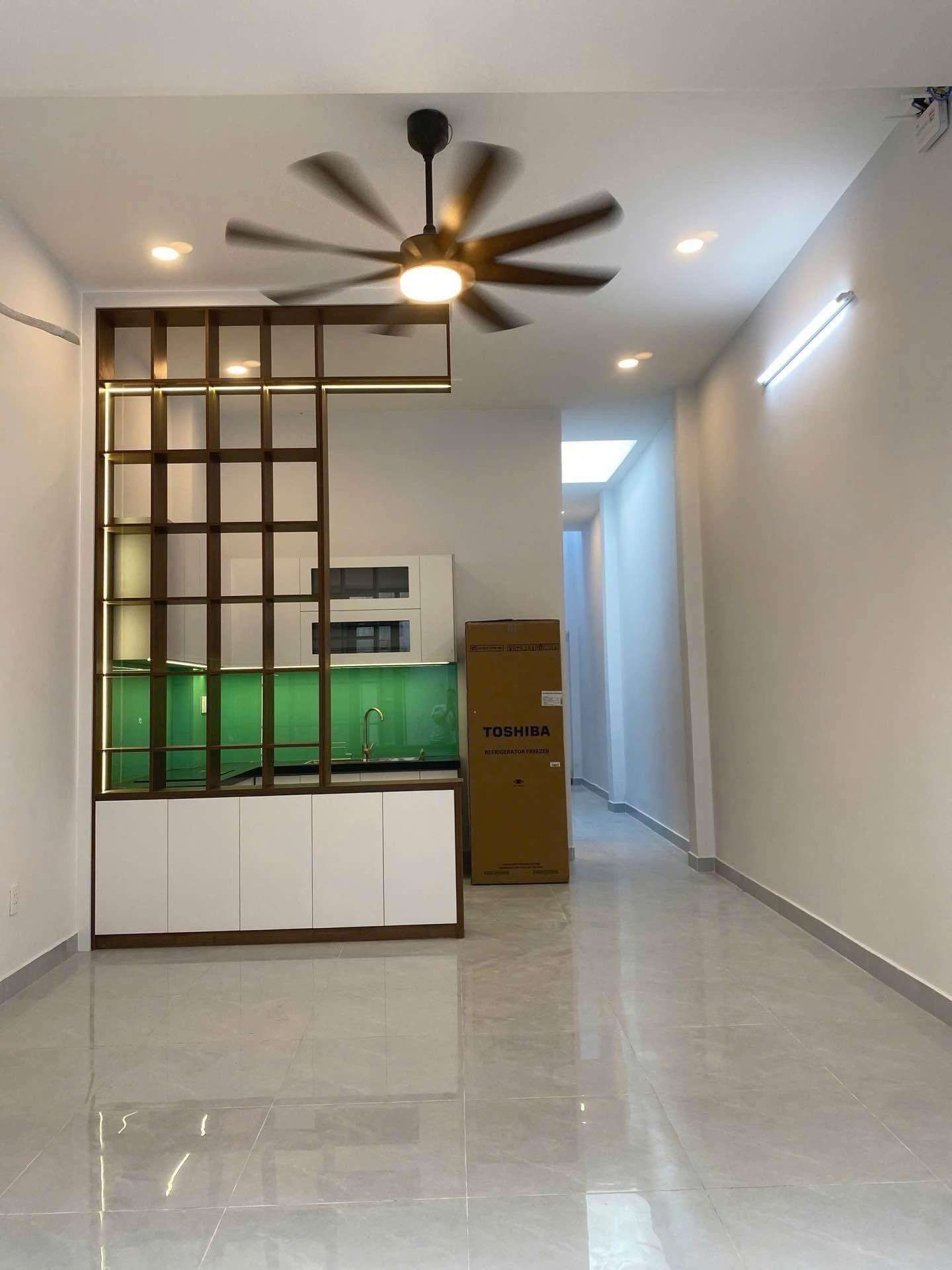 Chuyển nhượng nhà đẹp 51 m2 tại Quận Thủ Đức - TP Hồ Chí Minh, giá 5,4 tỷ