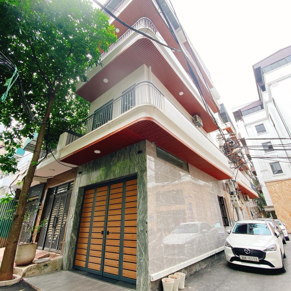 Chuyển nhượng nhà riêng sổ đỏ 5 tầng, 35 m2, mặt tiền 4m tại Phố Kim Mã - Ba Đình, giá 22 tỷ
