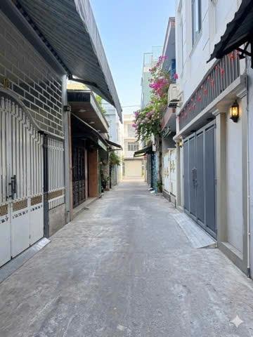 Bán gấp nhà riêng sổ đỏ 70 m2, hướng Đông-Nam tại Đường Nguyễn Tri Phương - Thanh Khê, giá 6 tỷ