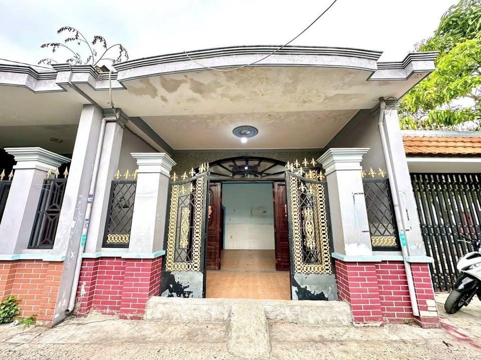 Chuyển nhượng nhà shr 62 m2, hướng Đông-Nam tại Đường Hồ Văn Long - Bình Tân, giá 2,55 tỷ