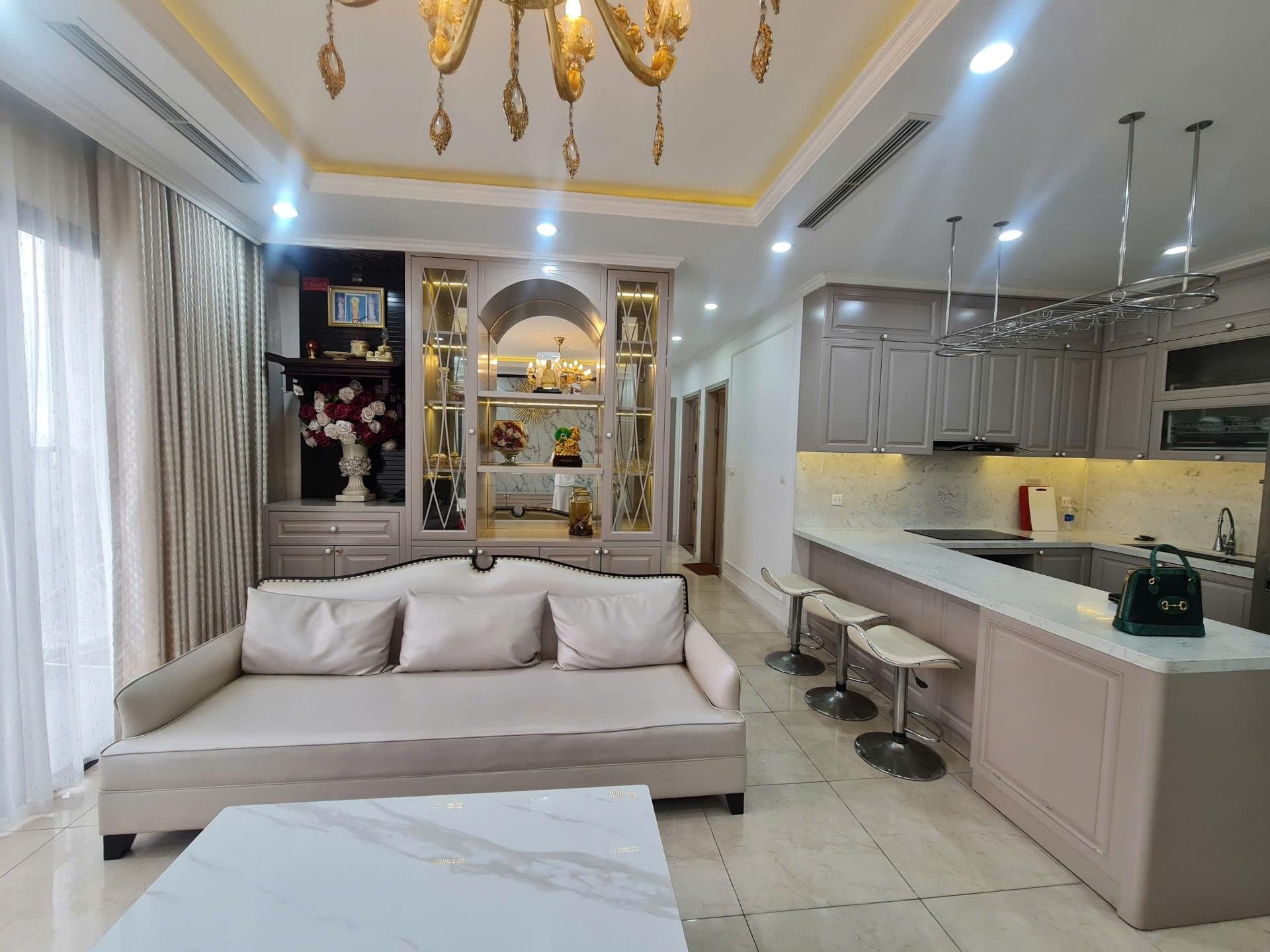 Cần cho thuê gấp căn chung cư 70 m2 tại Đường Trần Duy Hưng - Cầu Giấy, giá 13,5 triệu/tháng