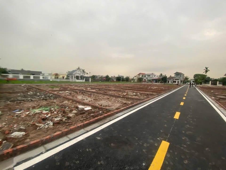 Cần bán ngay miếng đất 43 m2, hướng Đông-Nam tại Đồ Sơn - Hải Phòng, giá 930 triệu