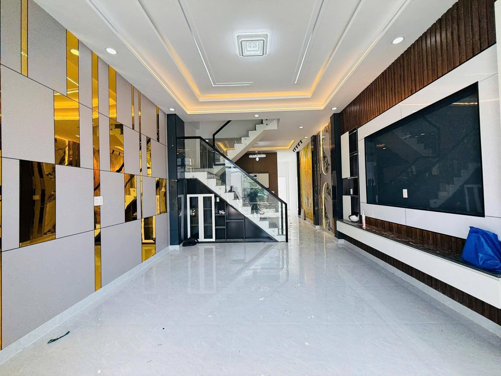 Bán nhà sổ riêng 40 m2 tại Đường Cách Mạng Tháng Tám - Quận 10 - TP Hồ Chí Minh, giá 1,14 tỷ
