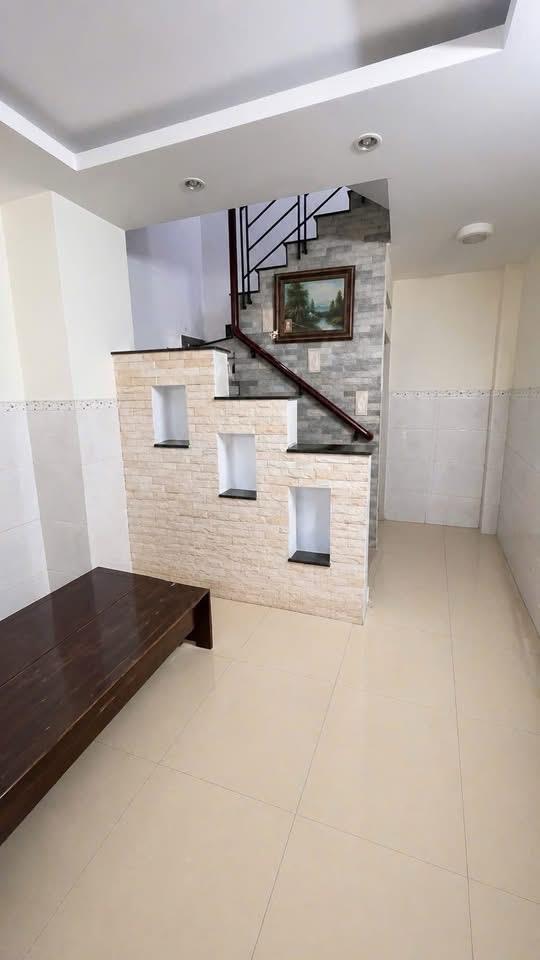 Sở hữu ngay căn nhà riêng 52 m2 tại Đường Cách Mạng Tháng Tám - Quận 3, giá 3,12 tỷ