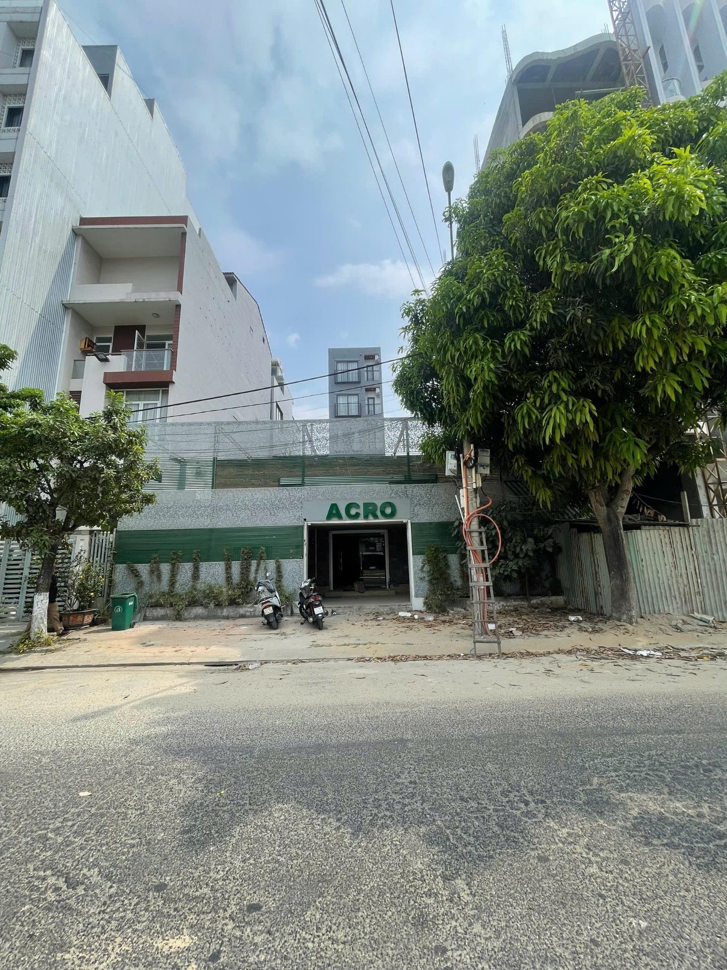 Cho thuê mặt bằng 300m2 đường Vương Thừa Vũ, Quận Sơn Trà ngay biển du lịch