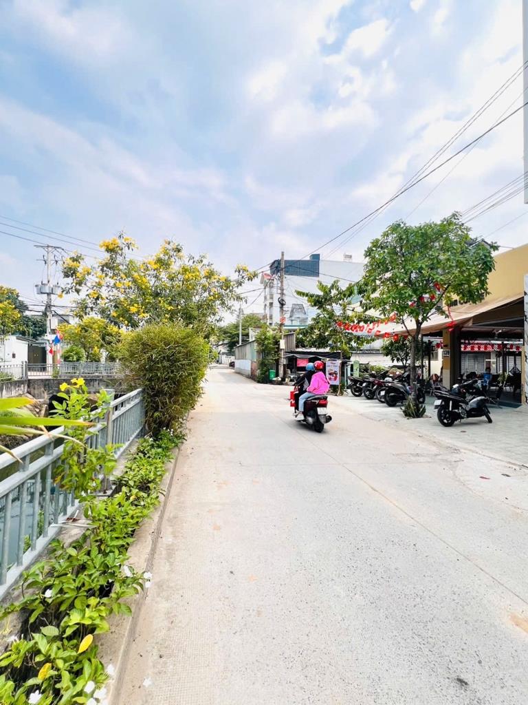Cho thuê nhà sổ hồng riêng tại Đường Thạnh Lộc 37 - Thạnh Lộc - Quận 12, 82 m2, giá 16,5 tr/tháng