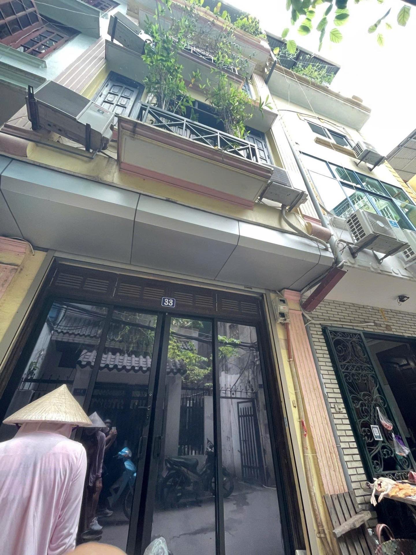 Cần bán căn nhà 52,5 m2 tại Đường Đền Lừ - Hoàng Văn Thụ - Hoàng Mai - Hà Nội, giá 11,5 tỷ