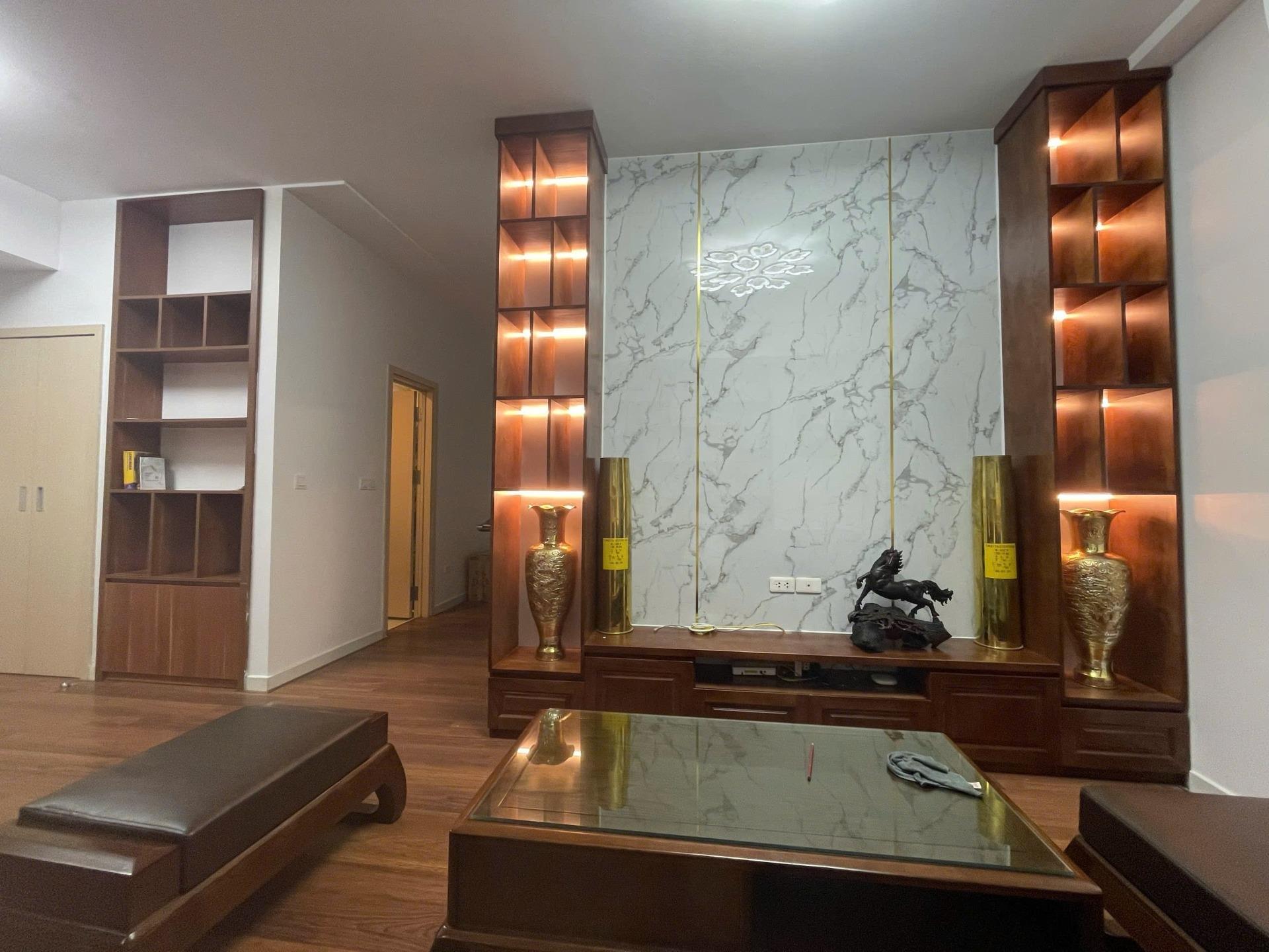 Cần bán nhanh căn hộ chung cư 90 m2, giá 5,6 tỷ tại Đường Trúc - Xuân Quan - Văn Giang - Hưng Yên