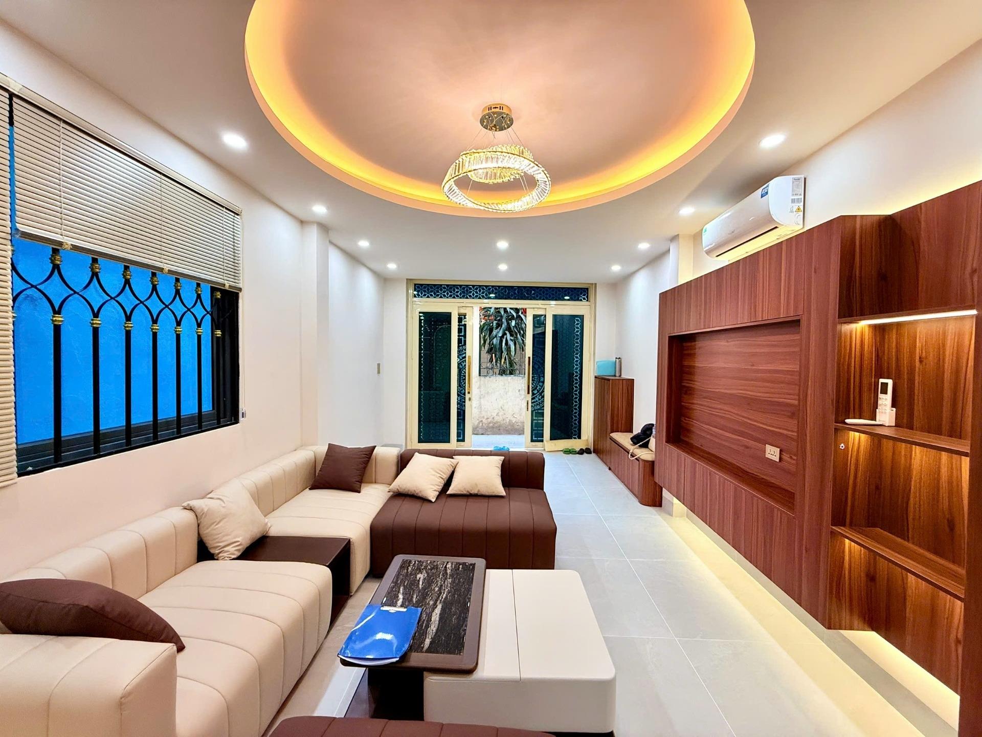 Sở hữu ngay nhà 56 m2 tại Phố Bạch Mai - Bạch Mai - Hai Bà Trưng - Hà Nội, giá 13,5 tỷ