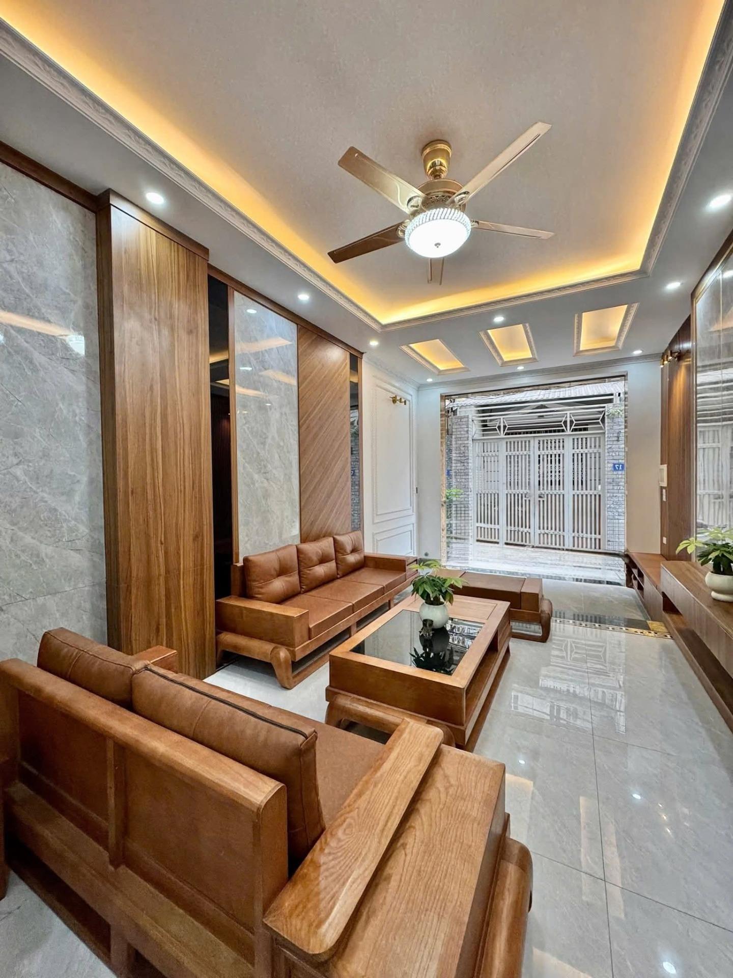 Cần bán nhanh nhà riêng sổ đỏ 46 m2 tại Đường Mậu Lương - Kiến Hưng - Hà Đông, giá 6,21 tỷ