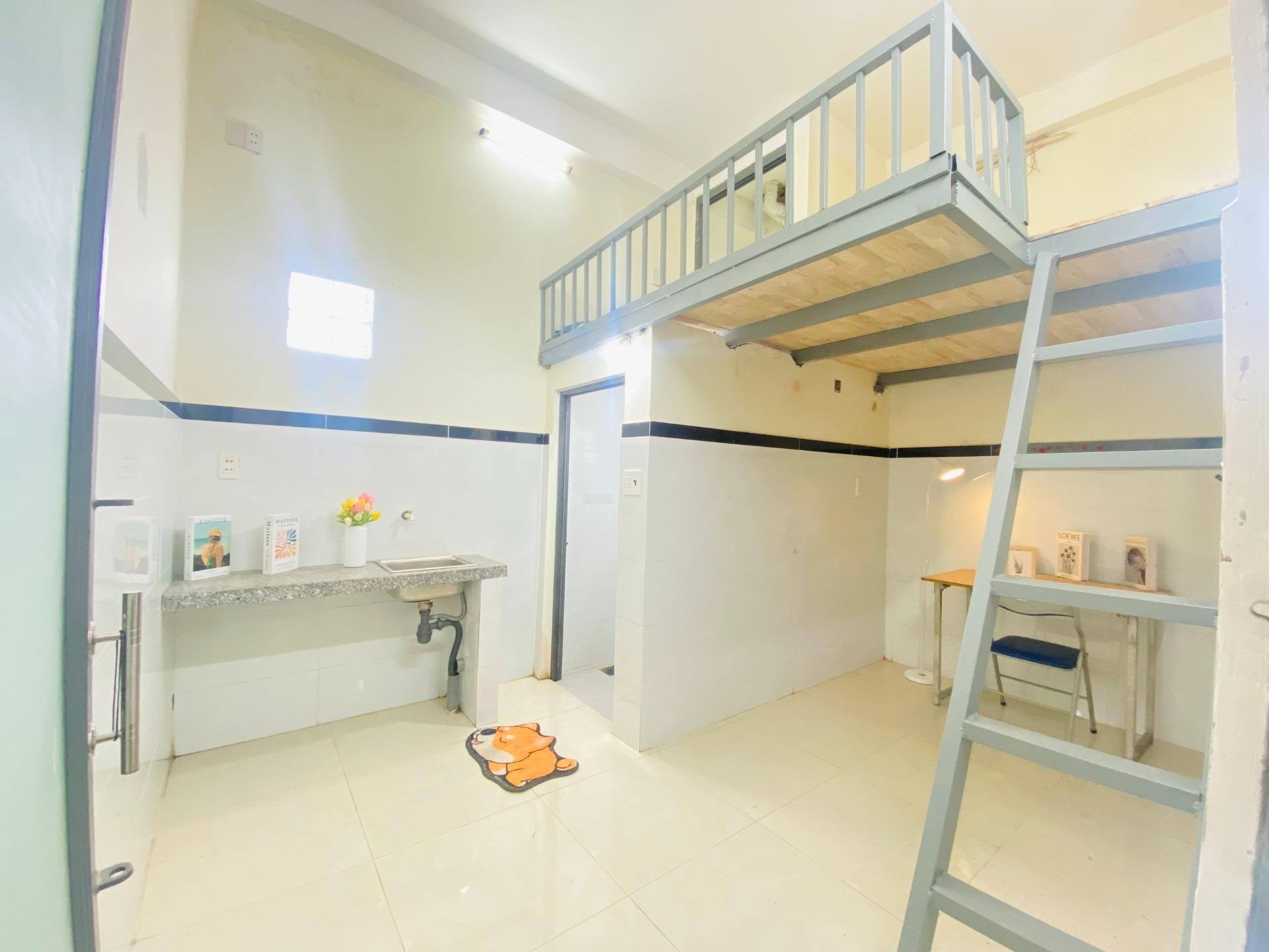 Cần cho thuê gấp phòng 25 m2 tại Đường Cống Lở - 15 - Tân Bình, giá 2,8 triệu/tháng