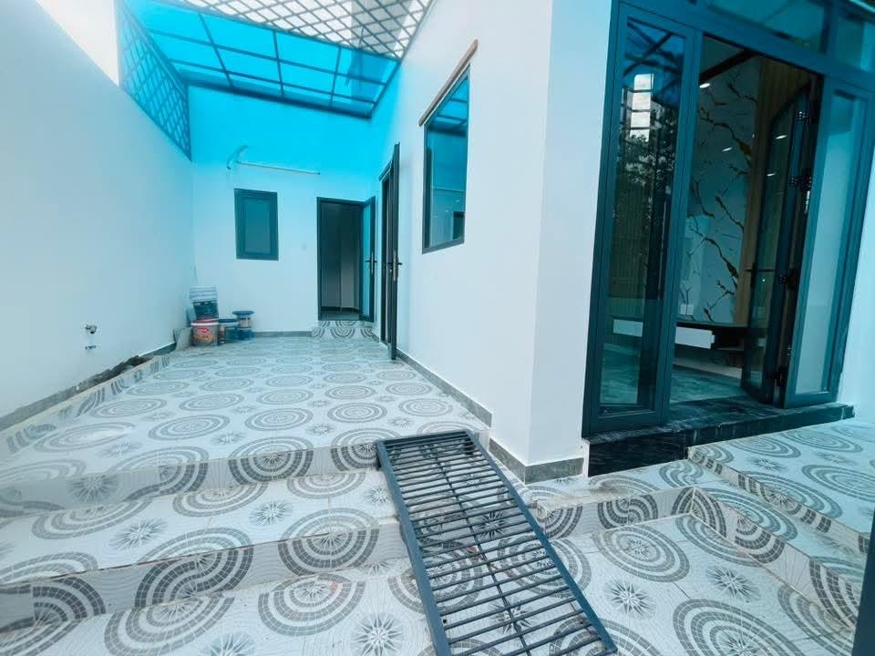 Cần bán nhanh căn nhà đẹp 60 m2 tại Phường Tân Đông Hiệp - Dĩ An - Bình Dương, giá 2,35 tỷ