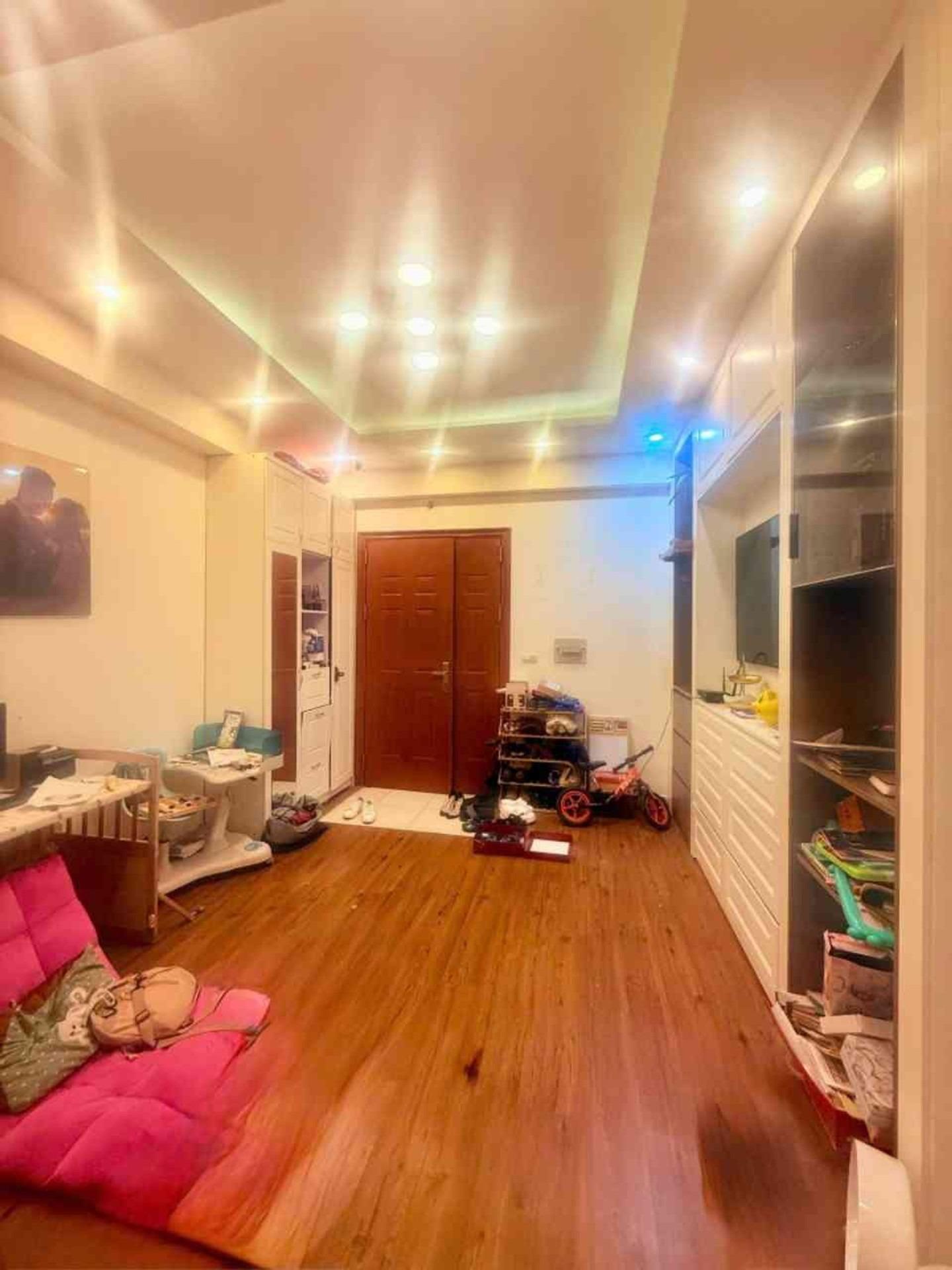 Bán gấp căn chung cư 66 m2, giá 7,8 tỷ tại Đường Nguyễn Lương Bằng - Đống Đa - Hà Nội