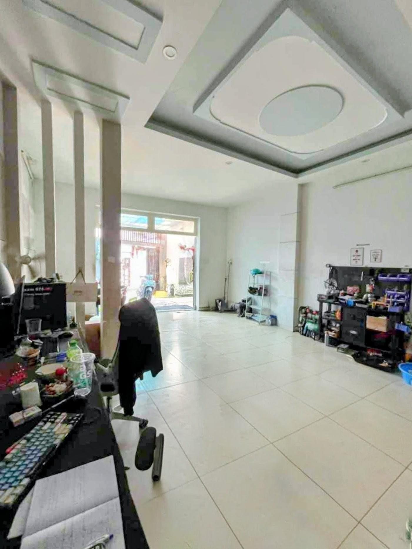 Cần bán nhanh căn nhà mặt phố 81 m2 tại Phường Linh Xuân - Thủ Đức - TP Hồ Chí Minh, giá 6,7 tỷ