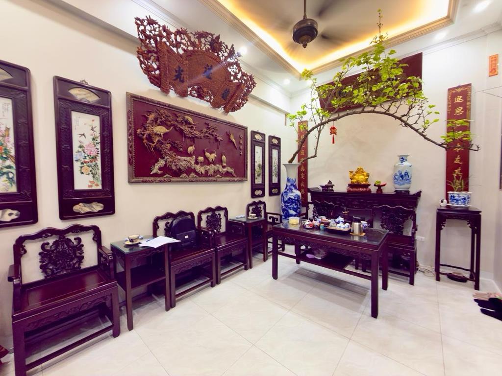 Chuyển nhượng căn nhà riêng 33 m2 tại Đường Giáp Bát - Giáp Bát - Hoàng Mai - Hà Nội, giá 9 tỷ