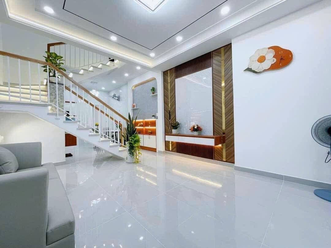 Cần bán ngay nhà sổ hồng riêng 63 m2 tại Quận Thủ Đức - TP Hồ Chí Minh, giá 940 triệu
