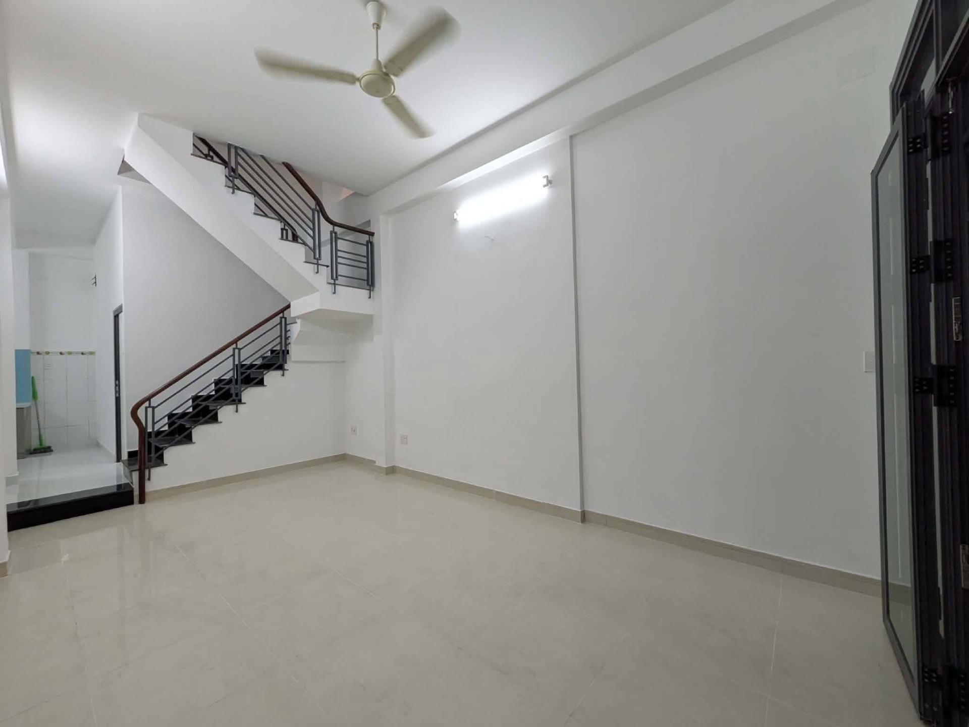Chuyển nhượng căn nhà đẹp 42,900001525878906 m2 tại Đường Phan Văn Trị - Bình Thạnh, giá 896 triệu