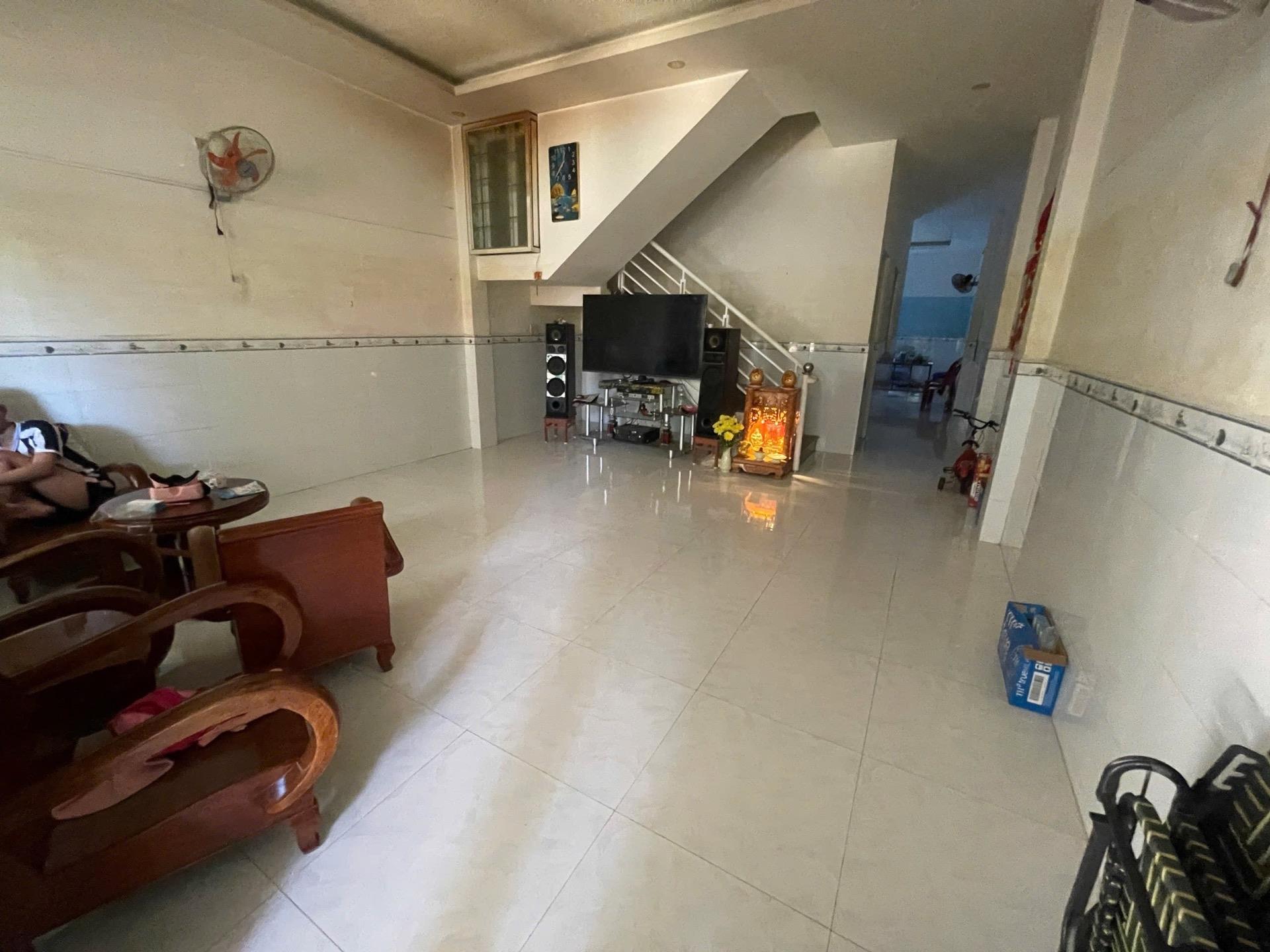 Cần bán nhanh nhà shr 977 m2, hướng Tây tại Phố Lương Định Của - Nha Trang, giá 2,99 tỷ