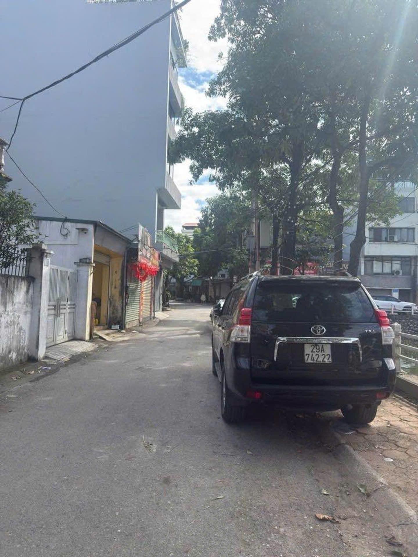 Cần bán ngay nhà riêng 52 m2 tại Phường Sài Đồng - Long Biên - Hà Nội, giá 8,3 tỷ