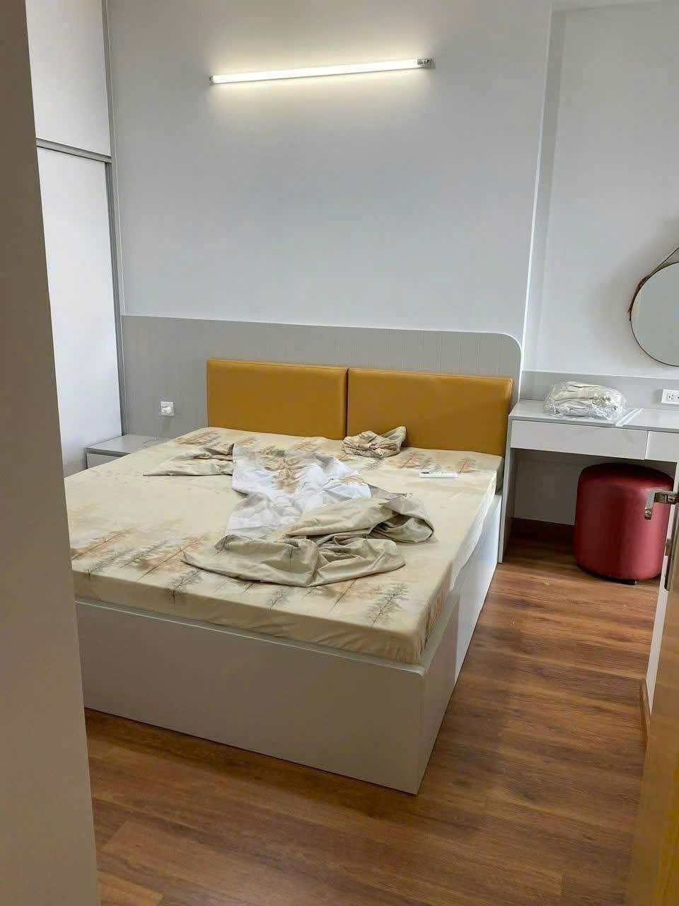 Thuê ngay căn chung cư 87 m2 tại Đường Hoàng Hoa Thám - Tân Bình, giá 12,5 tr/tháng