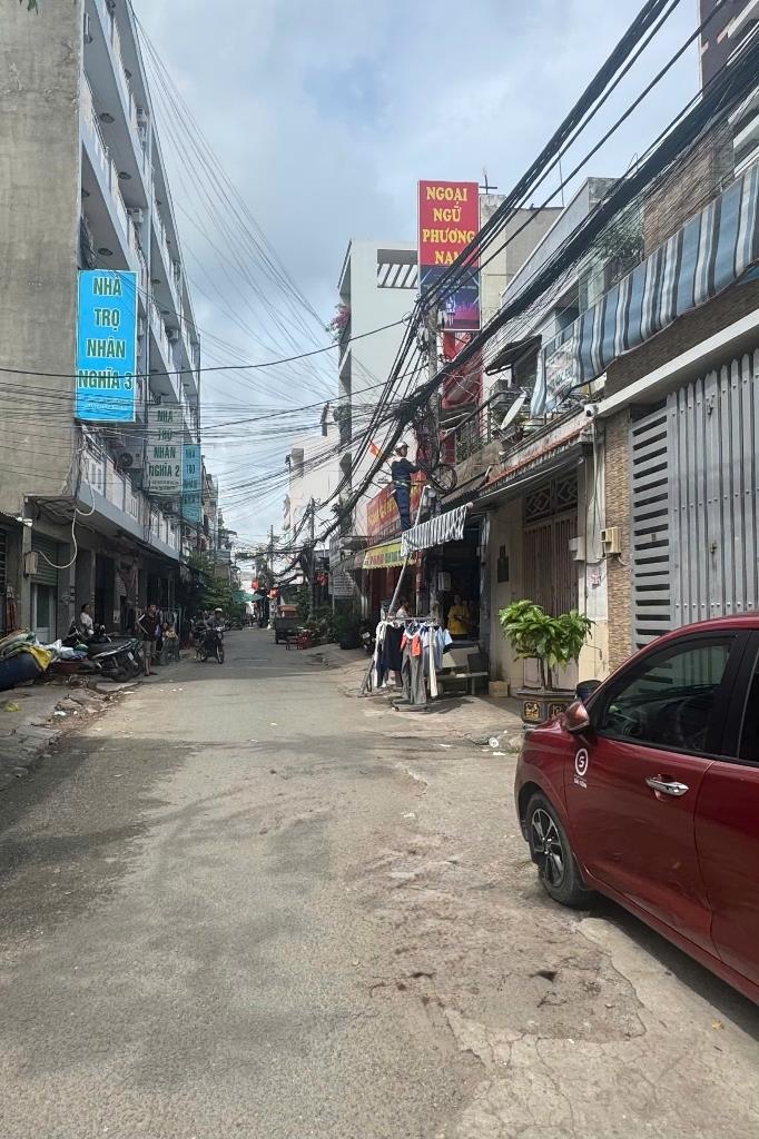Sở hữu ngay nhà sổ riêng 50 m2 tại Đường Hồ Văn Long - Tân Tạo - Bình Tân, giá 4 tỷ