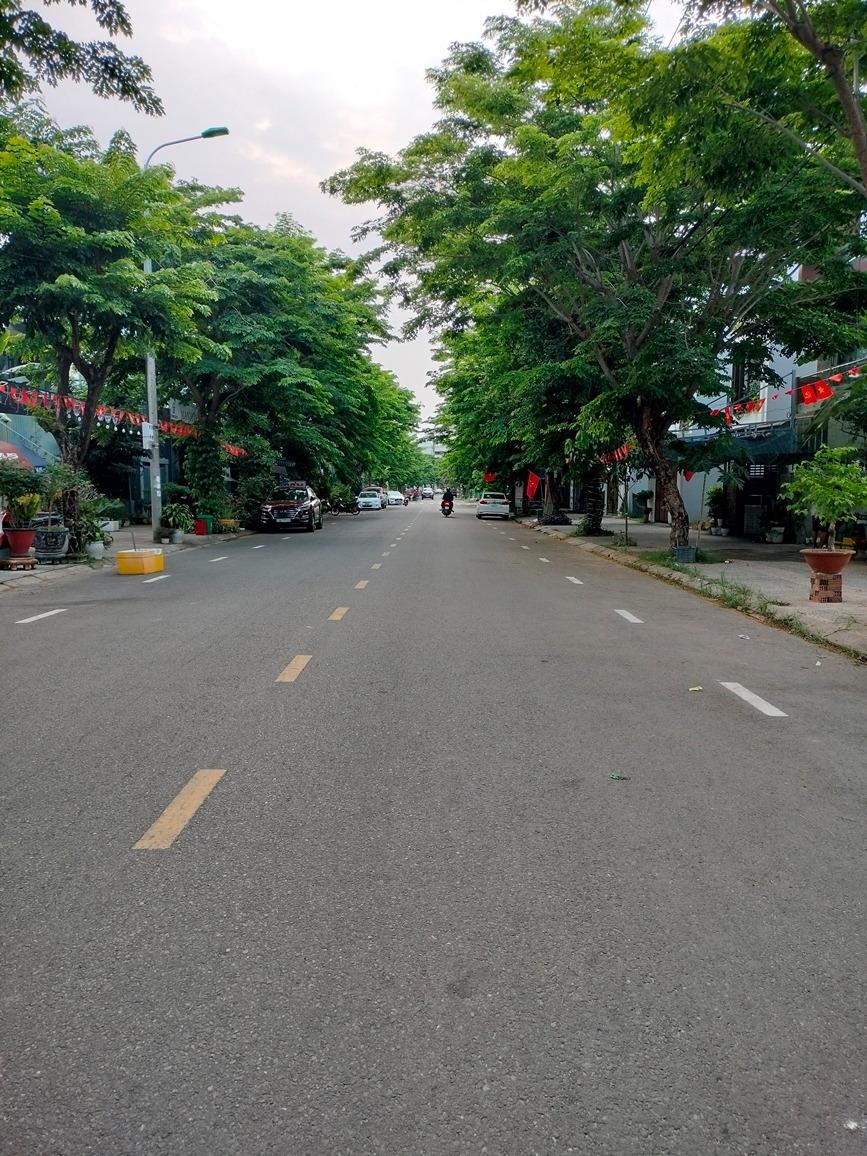 Cần bán gấp bán nhanh mảnh đất 100 m2 tại Hòa Xuân - Cẩm Lệ - Đà Nẵng, giá 7,5 tỷ