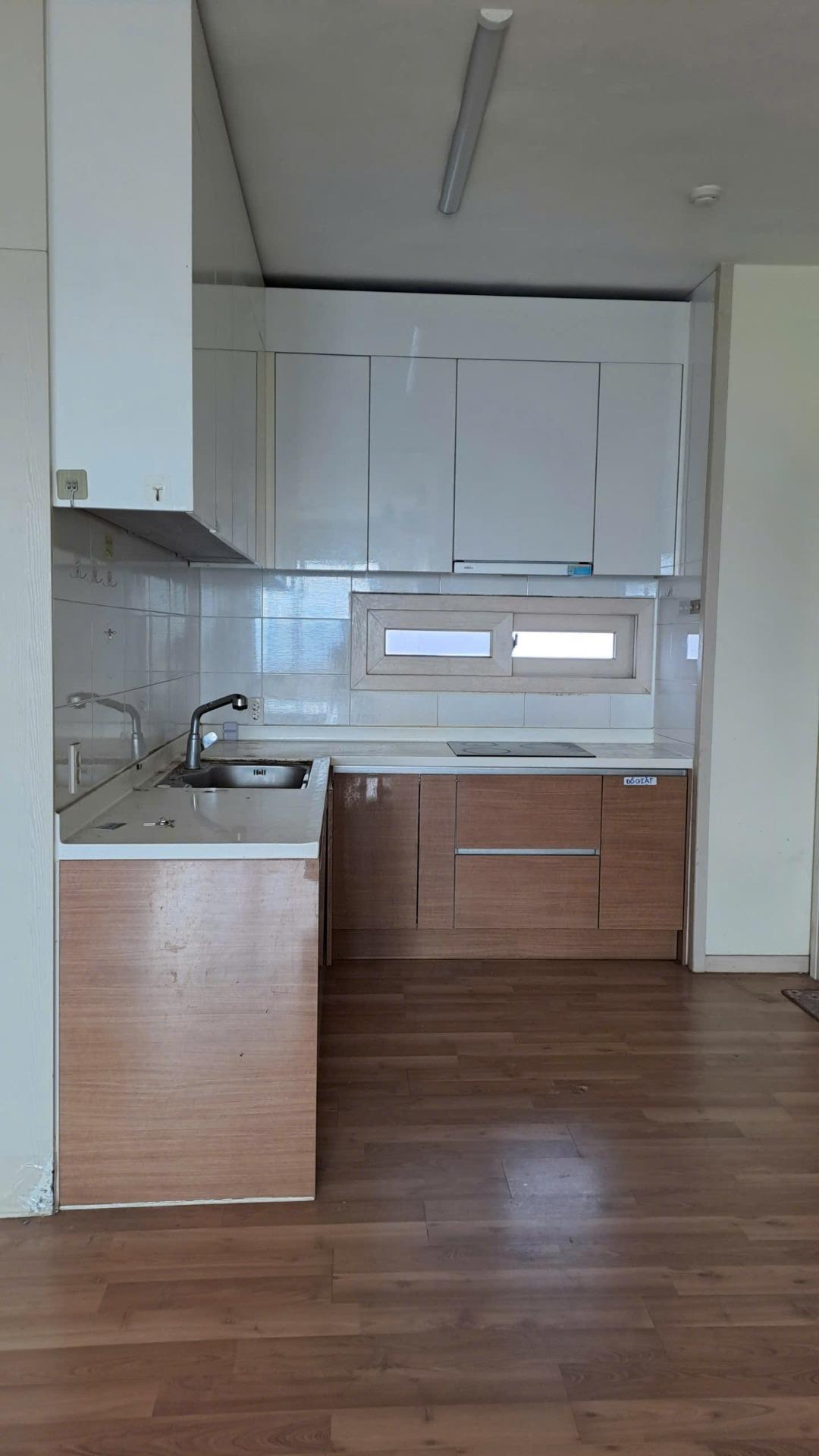 Cho thuê gấp nhà chung cư 96 m2 tại Phường Mỗ Lao - Hà Đông - Hà Nội, giá 13 triệu/tháng