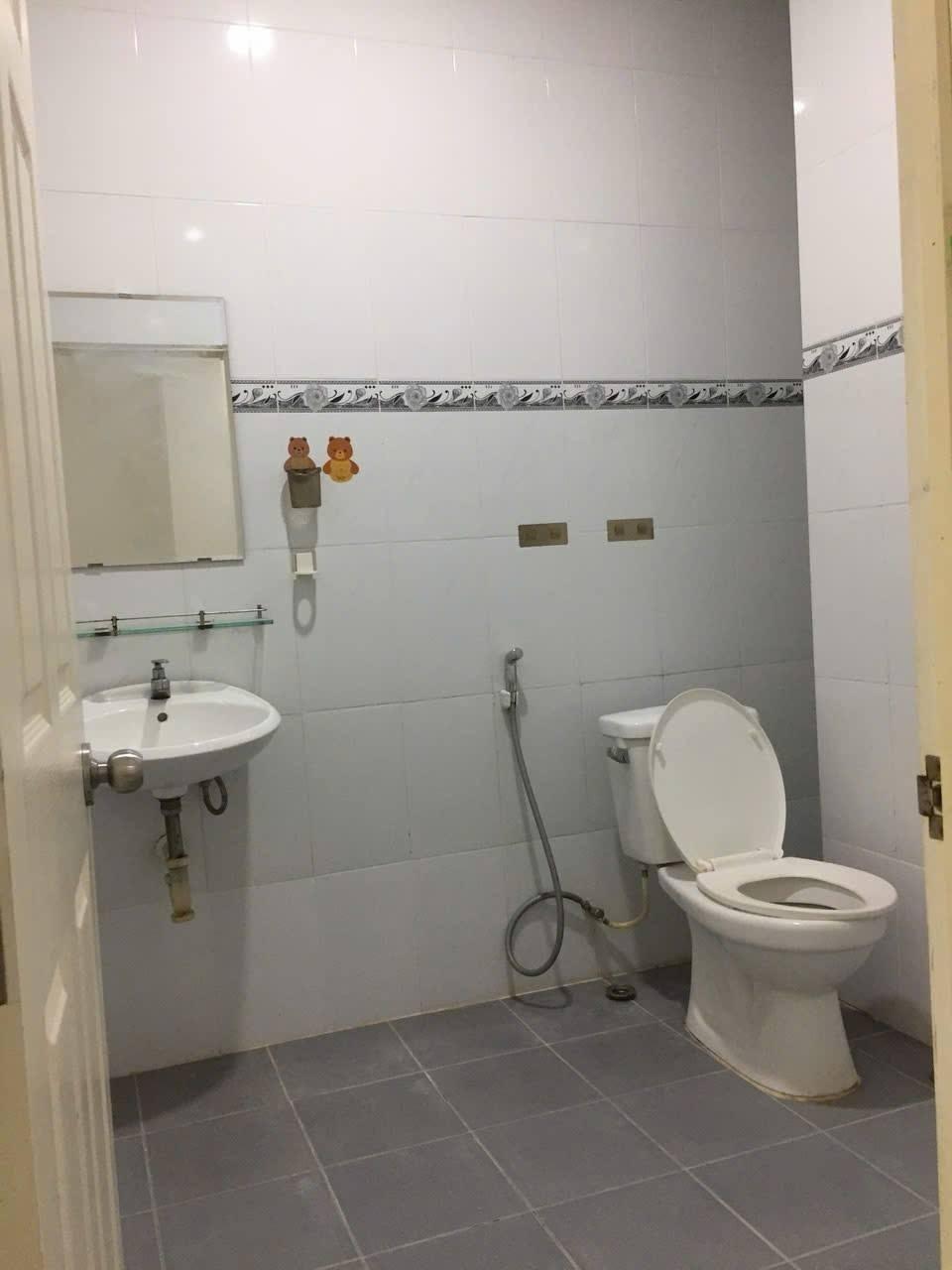 Cho thuê gấp chung cư 83 m2 tại Đường Đặng Văn Ngữ - Phú Nhuận - TP Hồ Chí Minh, giá 12 tr/tháng