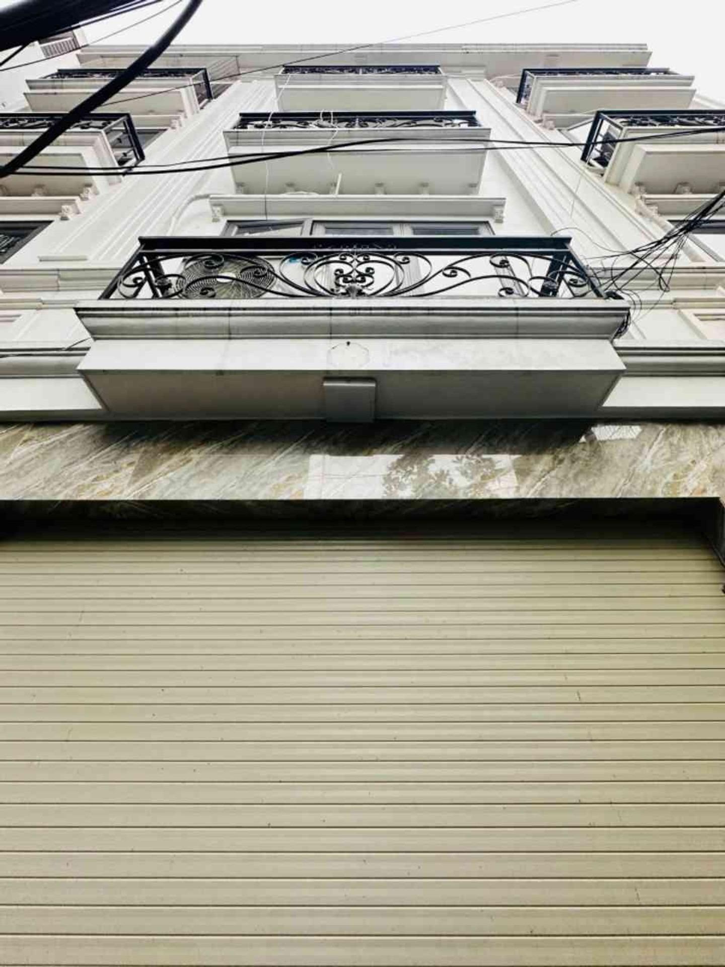 Bán gấp nhà shr 38 m2 tại Xã Xuân Phương - Nam Từ Liêm - Hà Nội, giá 8,55 tỷ