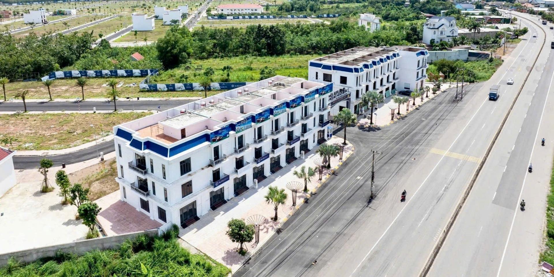 Cần bán ngay lô đất sổ riêng 80 m2 tại Xã Vĩnh Tân - Tân Uyên - Bình Dương, giá 890 tr