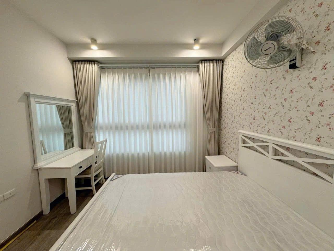 Cần cho thuê gấp nhà chung cư 51 m2 tại Đường Trịnh Đình Thảo - Tân Phú, giá 8 triệu/tháng
