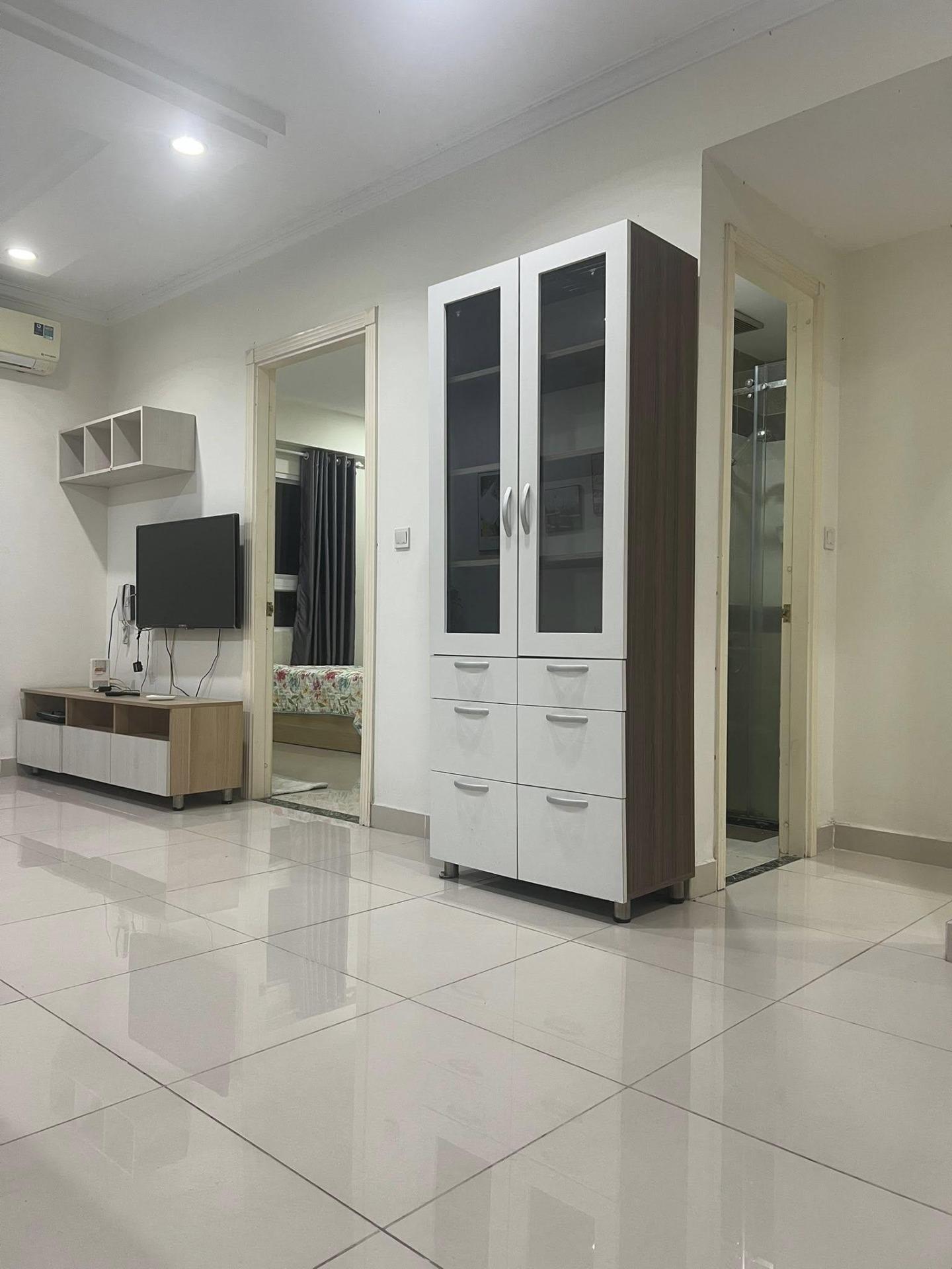 Cần cho thuê gấp căn hộ 91 m2 tại Đường Phan Huy Ích - Tân Bình, giá 11,5 tr/tháng