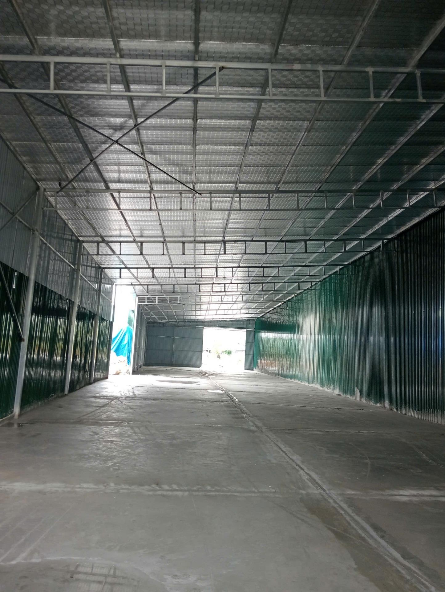 Cho thuê kho xưởng mới 1000m2 tại Nguyên Khê. Đông Anh. HN giá tốt