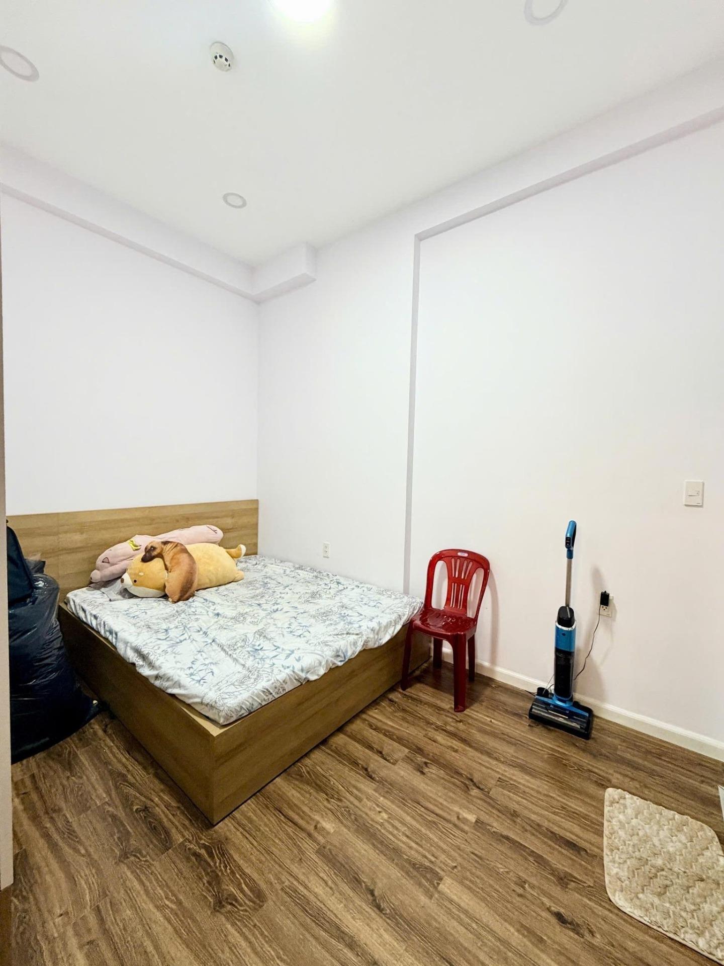Thuê ngay căn hộ chung cư 51 m2 tại Đường Trường Chinh - Quận 12, giá 6,6 triệu/tháng