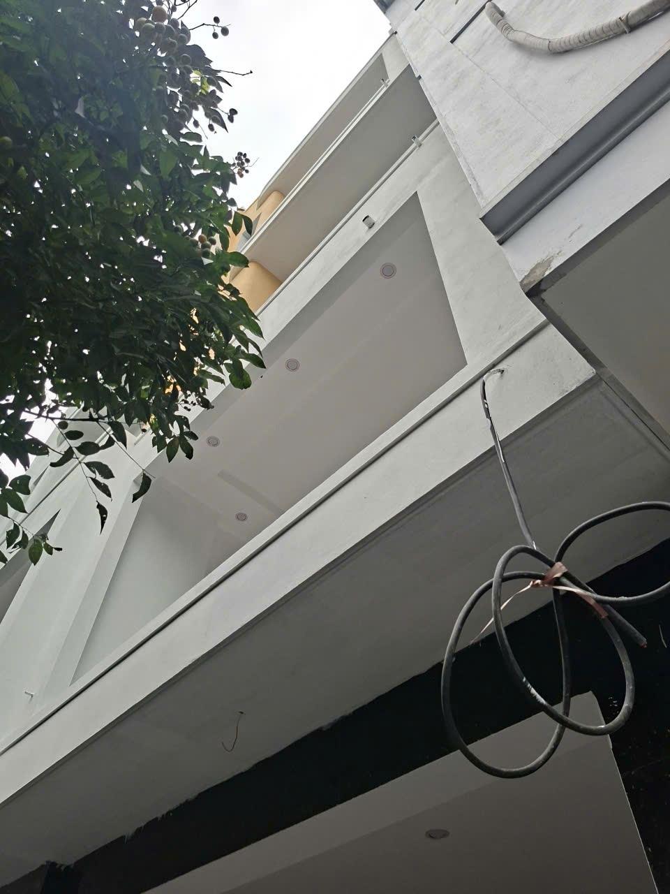 Cần bán nhà shr 30 m2 tại Xã Tả Thanh Oai - Thanh Trì - Hà Nội, giá 6,25 tỷ