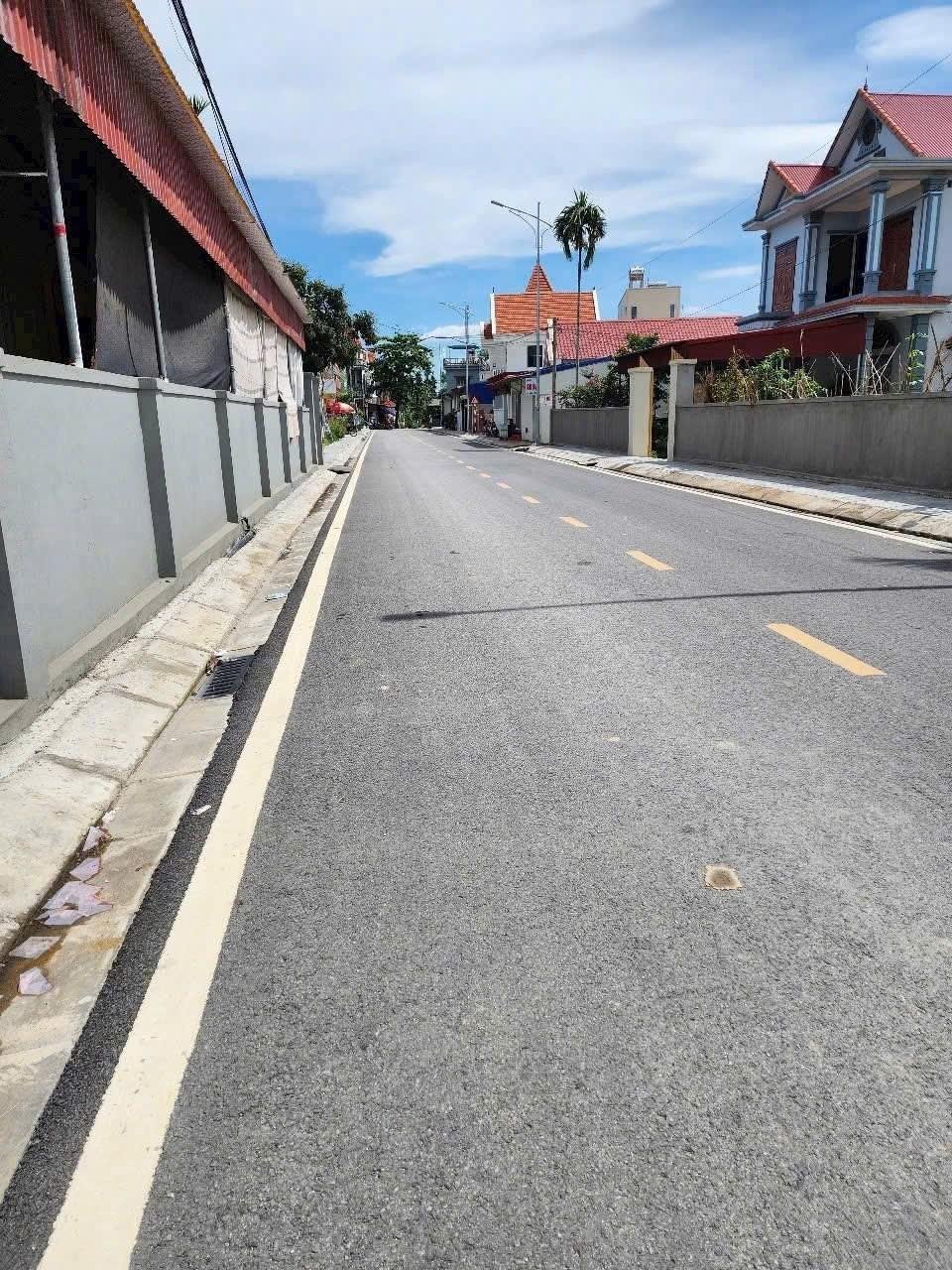 Cần bán nhanh mảnh đất 81 m2, hướng Bắc tại Dương Quan - Thủy Nguyên - Hải Phòng, giá 6,25 tỷ