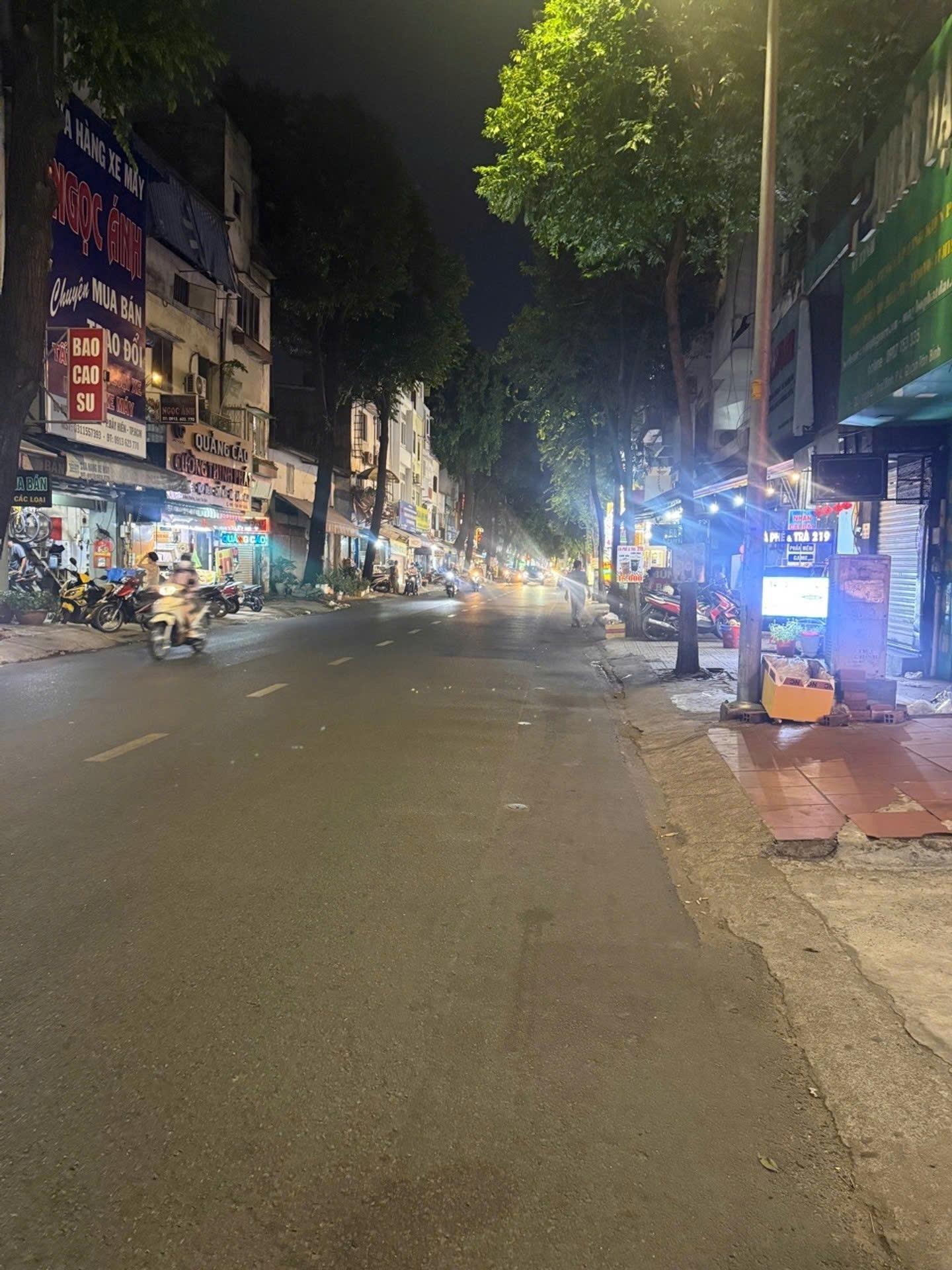 Cần bán nhanh căn nhà đẹp 30 m2 tại Đường Nguyễn Thái Bình - 4 - Tân Bình, giá 10 tỷ