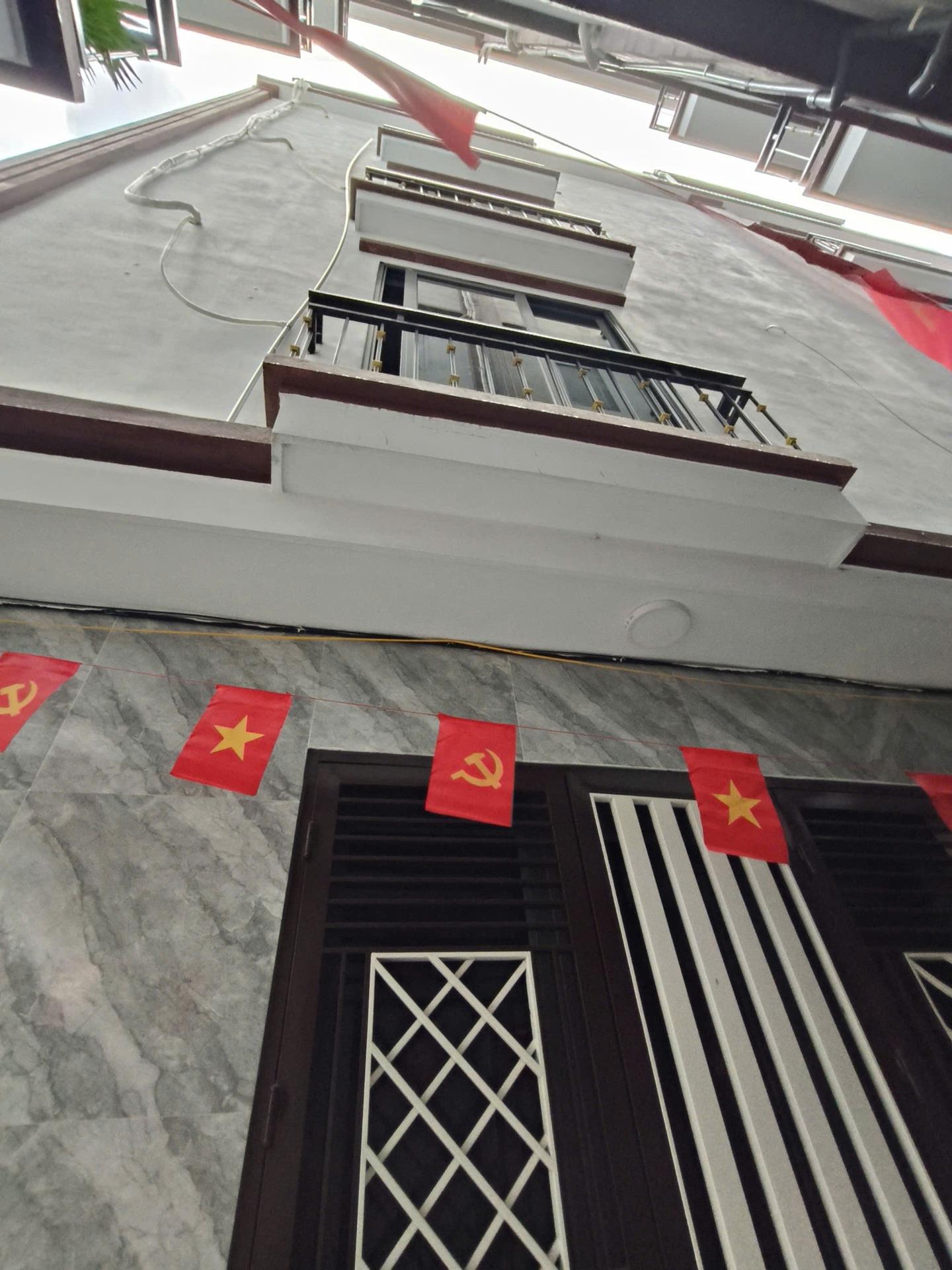 Chuyển nhượng nhà riêng sổ đỏ 48 m2 tại Đường Quốc lộ 6 - Đồng Mai - Hà Đông - Hà Nội, giá 4,98 tỷ