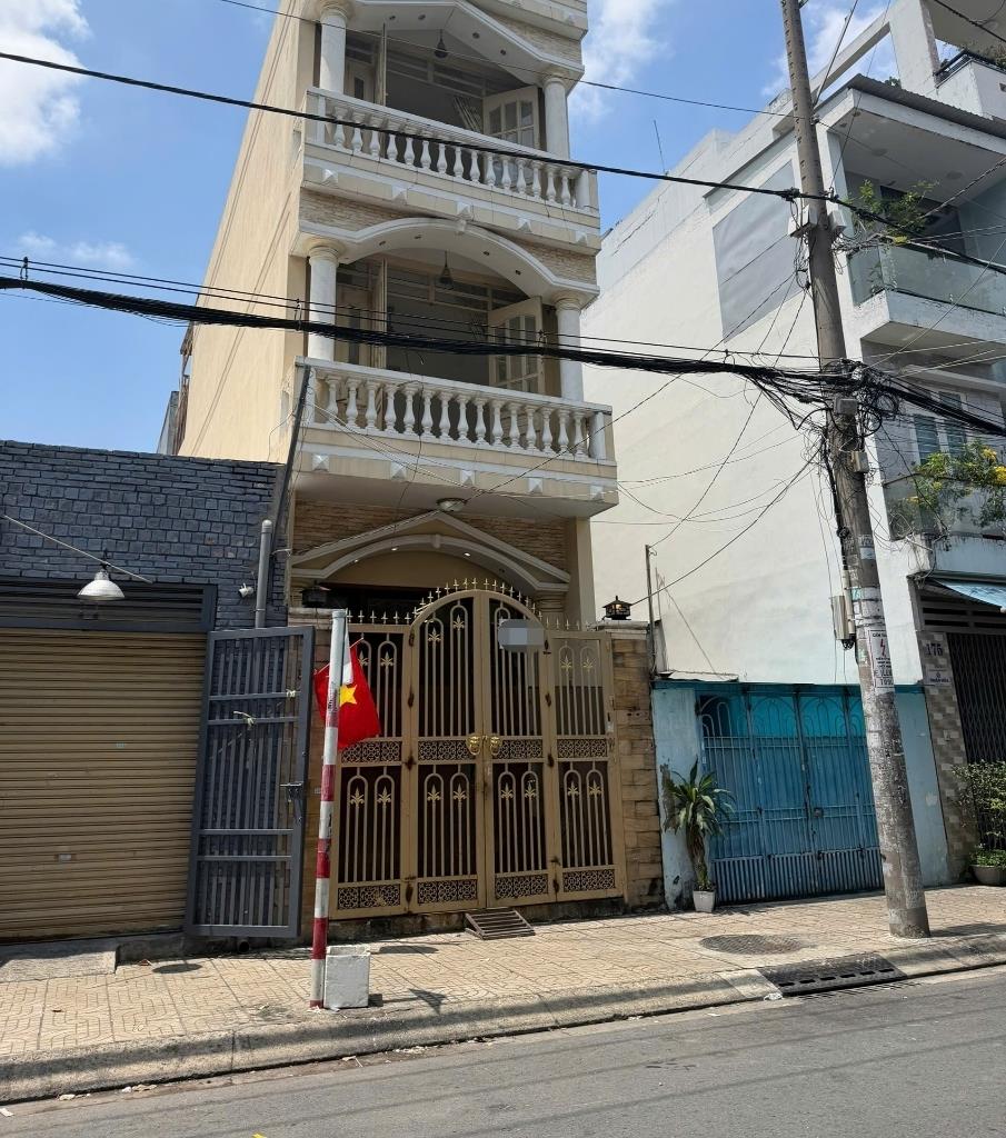 Cần cho thuê gấp căn nhà tại Phường Hiệp Tân - Tân Phú, 64 m2, 3 tầng, giá 16 triệu/tháng