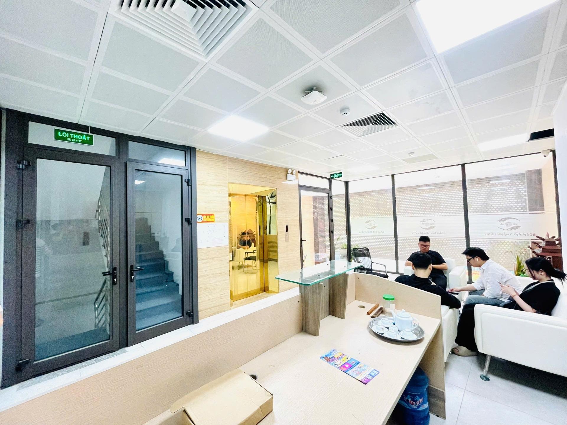 Cho thuê văn phòng Trung Văn- 120 m2- Tầng 1, Đã ngăn phòng
