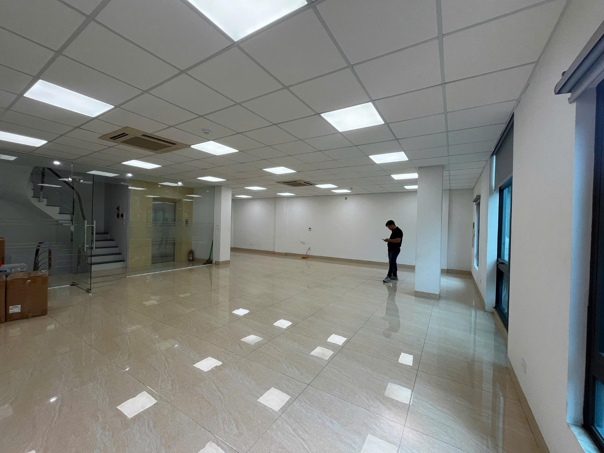 Cho thuê sàn văn phòng 100 m2 tại Dương Nội, gần Aeon Mall HÀ Đông