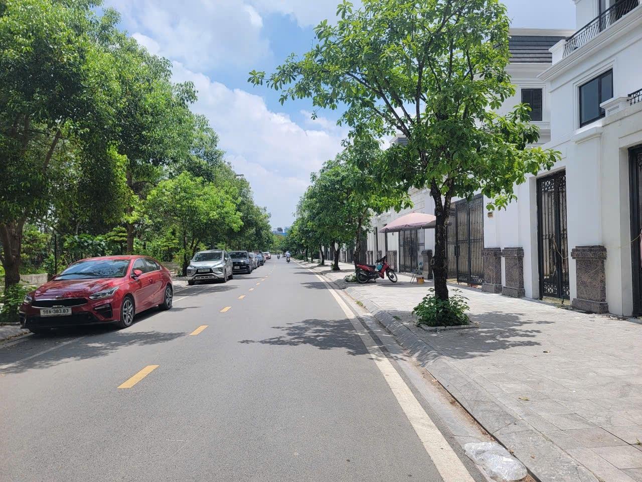 Cần bán ngay liền kề 200 m2, giá 43 tỷ tại Đường Tố Hữu - Đại Mỗ - Nam Từ Liêm - Hà Nội