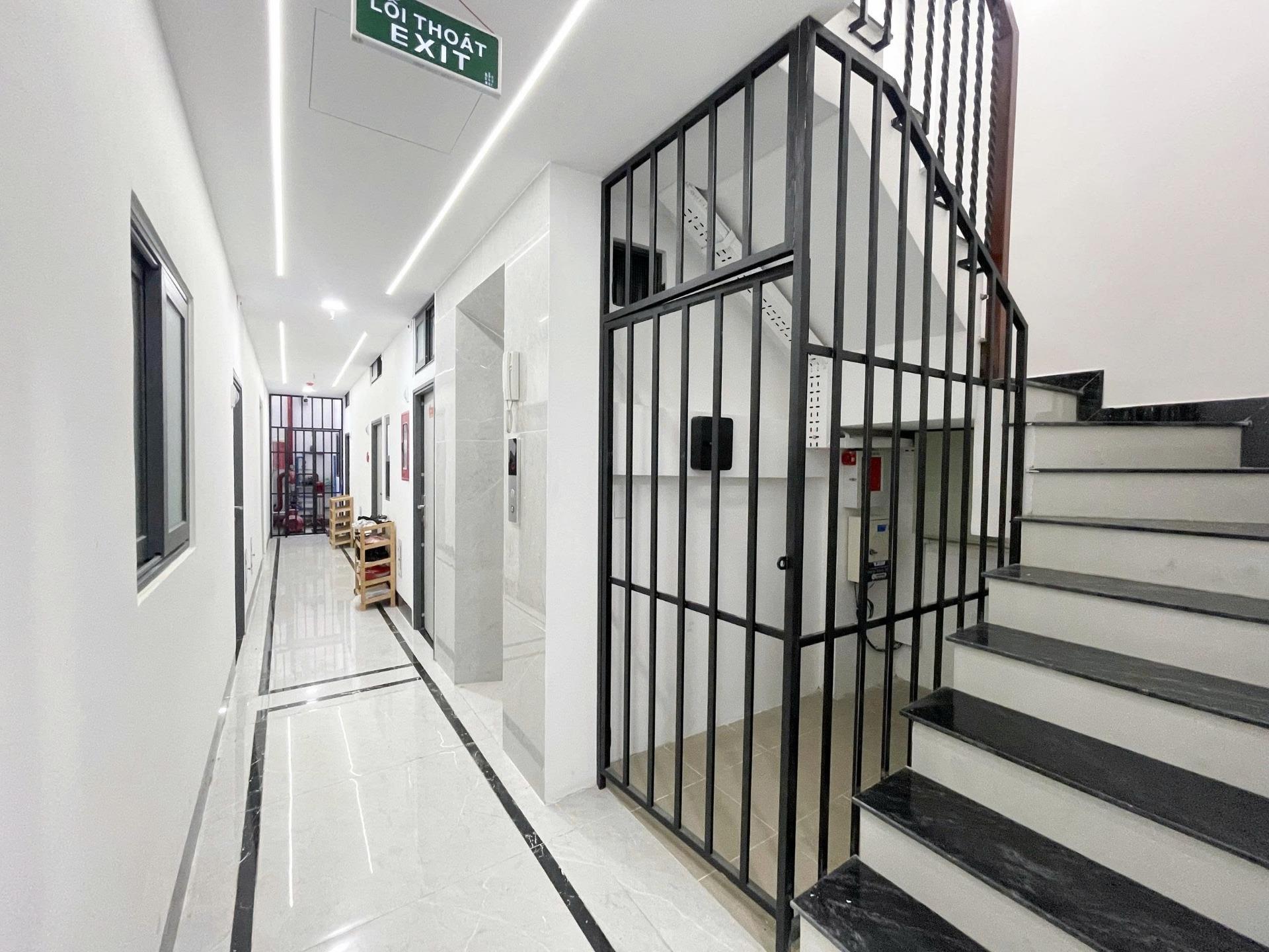 Cần bán gấp nhà riêng sổ đỏ 230 m2, hướng Đông tại Đường Tân Kỳ Tân Quý - Bình Tân, giá 28,5 tỷ