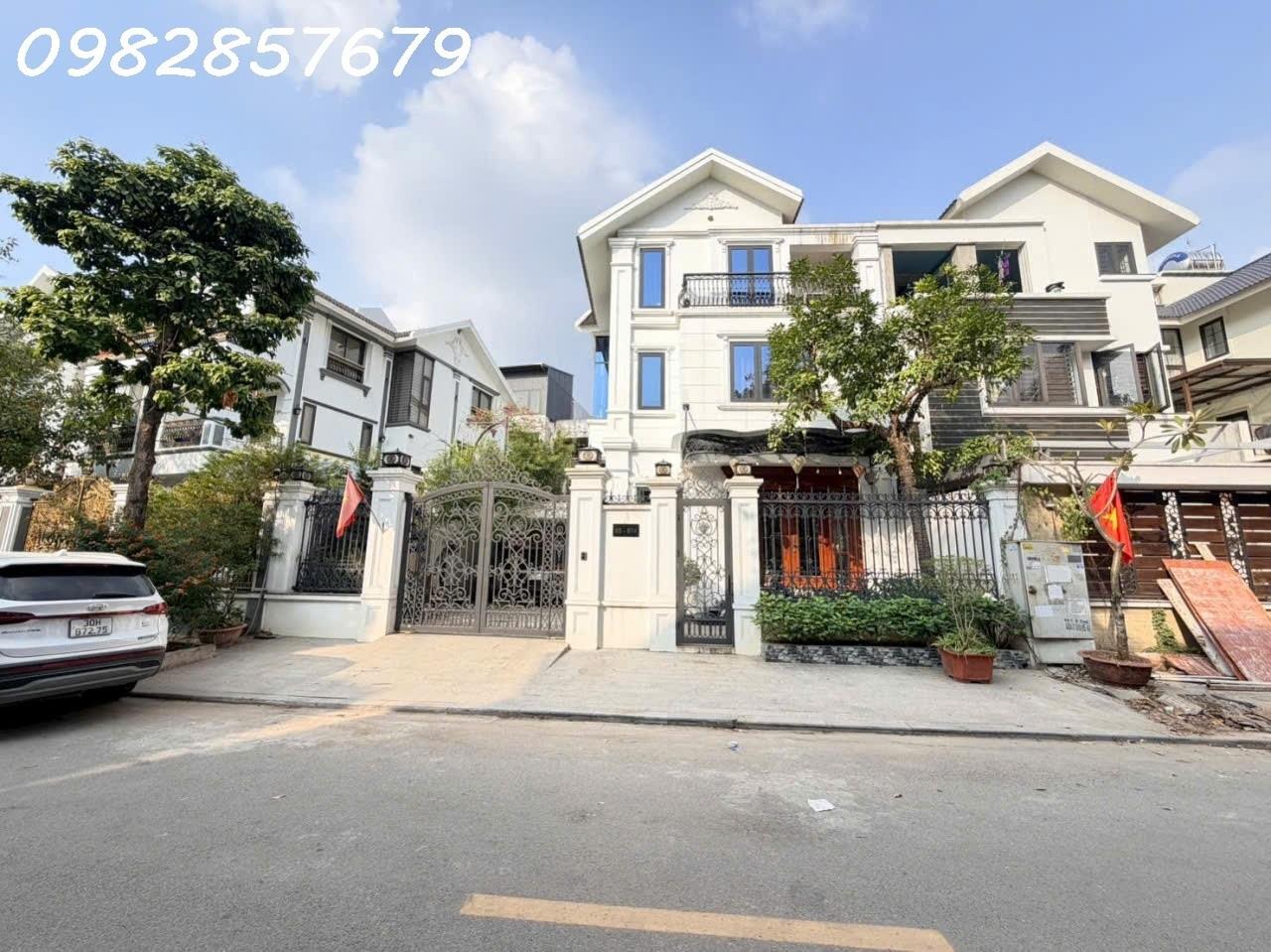 Cần bán gấp bán nhanh nhà biệt thự 216 m2, thỏa thuận tại Phố Lê Trọng Tấn - Hà Đông - Hà Nội