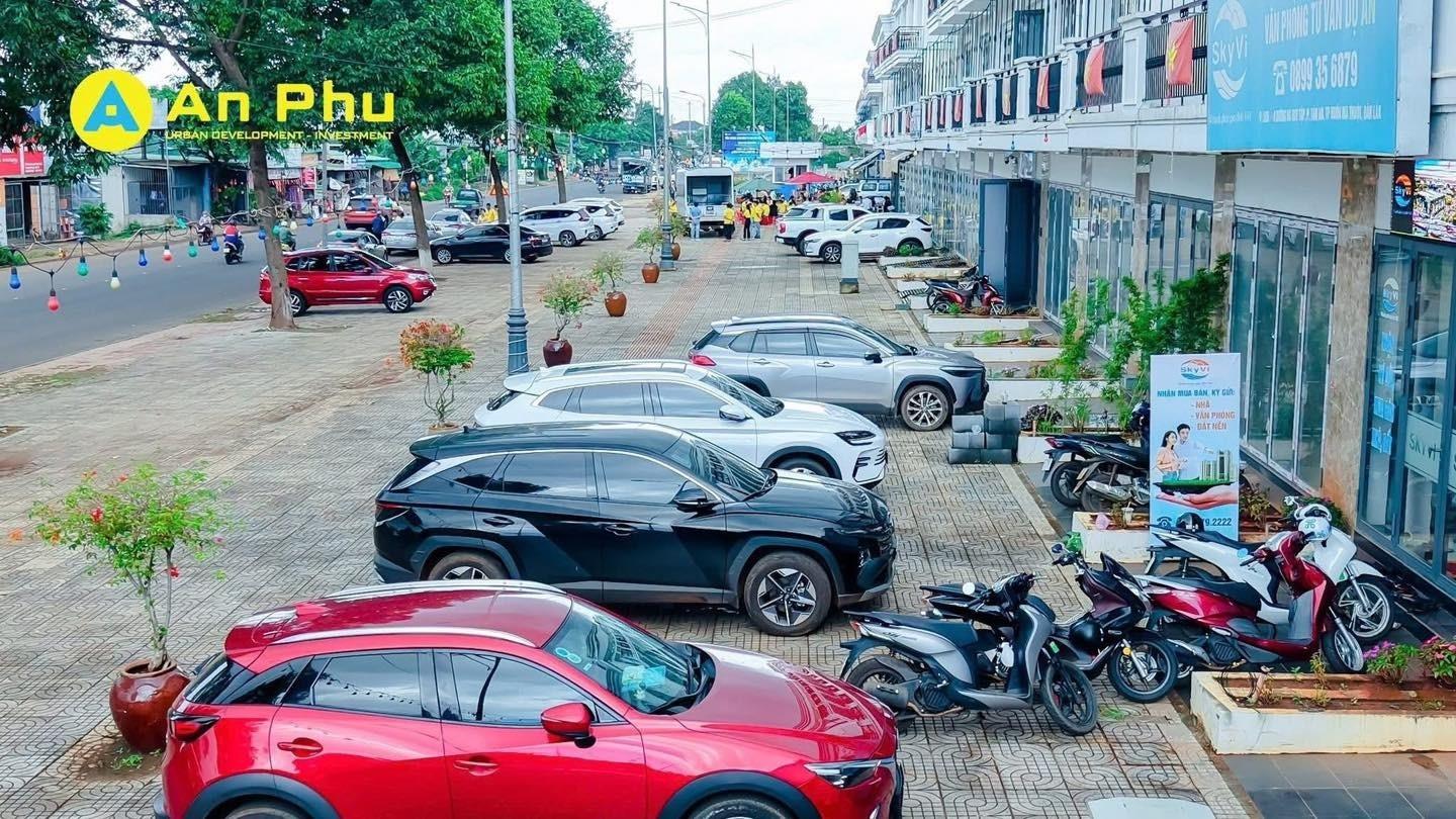 Cần bán gấp shophouses 266 m2, giá rẻ tại Đường Hà Huy Tập - Tân An - Buôn Ma Thuột - Đắk Lắk