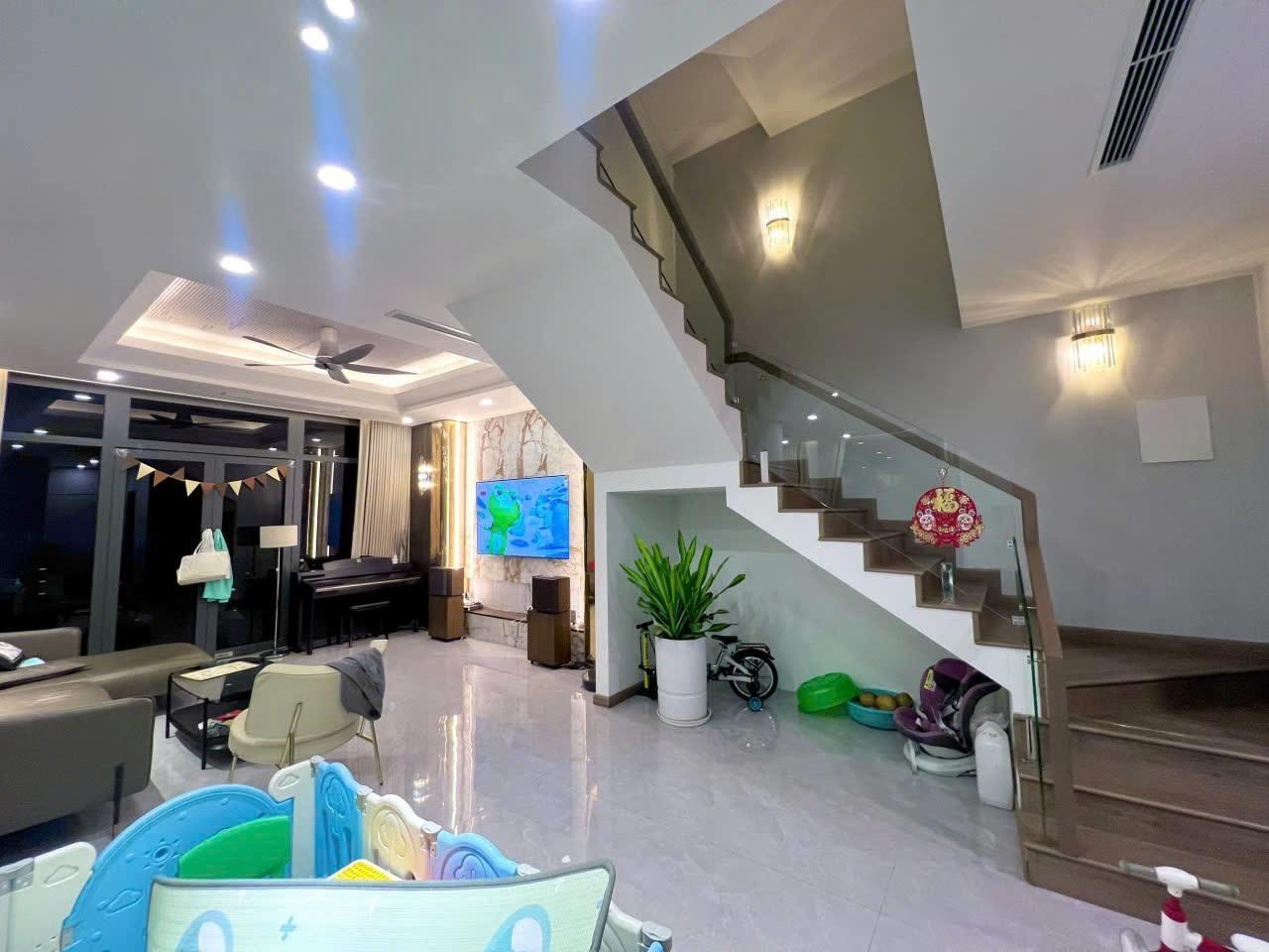 Cần bán nhà biệt thự, liền kề 4 tầng, 208 m2, giá 62 tỷ tại Phường Dương Nội - Hà Đông - Hà Nội