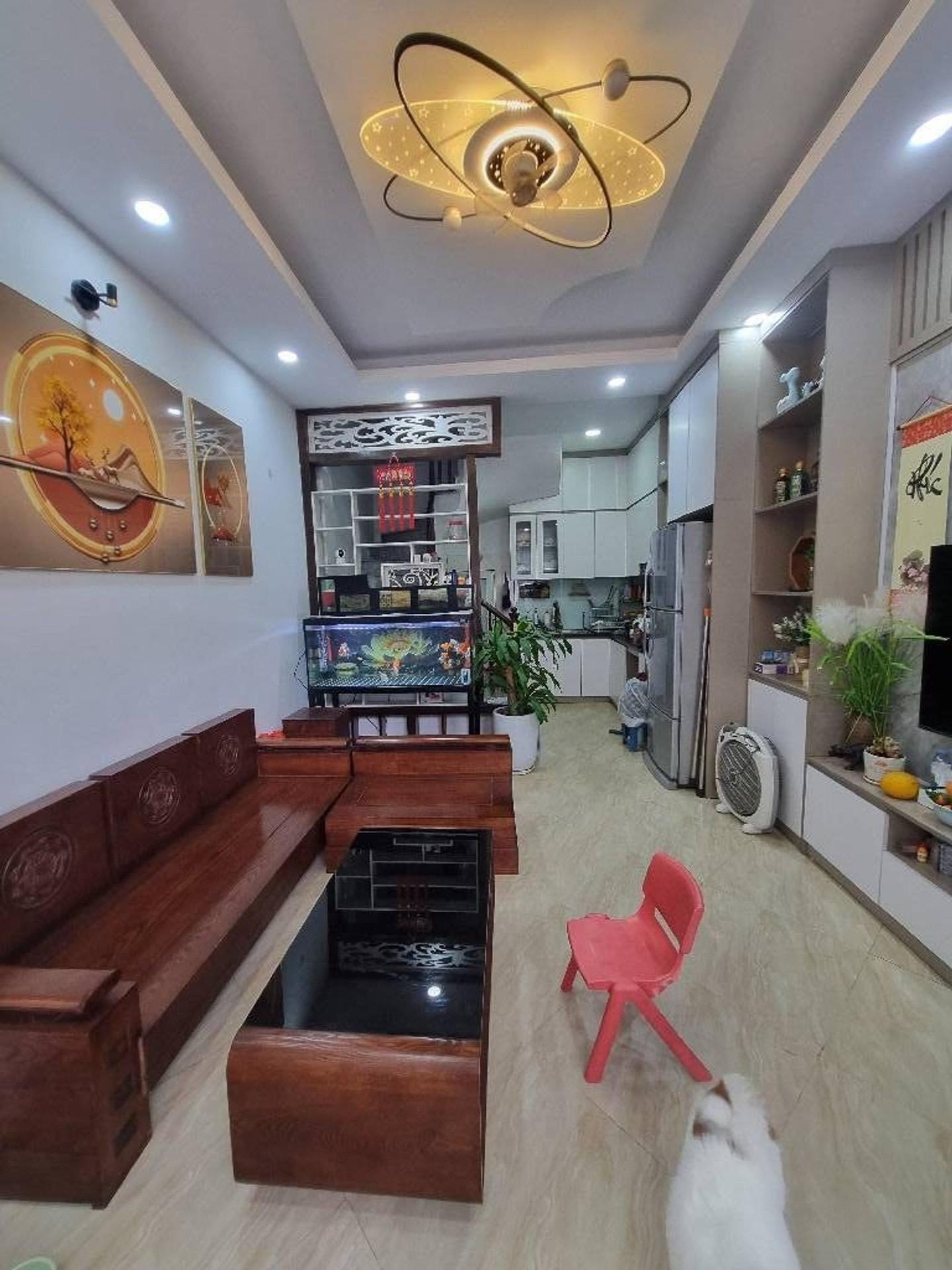 Sở hữu ngay nhà sổ hồng riêng 30 m2 tại Ngõ Gốc Đề - Tương Mai - Hoàng Mai - Hà Nội, giá 8,3 tỷ